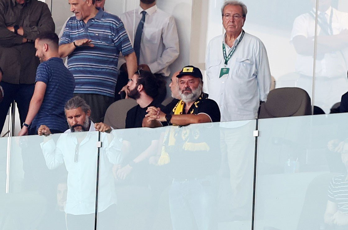 Ο Μάριος Ηλιόπουλος ταξίδεψε και στη Λεμεσό για να δει την ΑΕΚ από κοντά