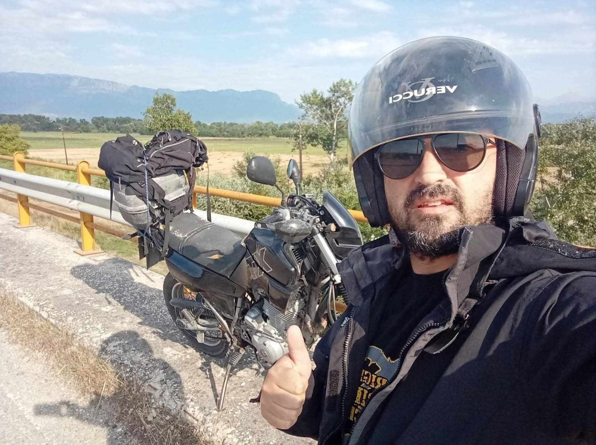 Οπαδός της ΑΕΚ ξεκίνησε με μηχανή από τη Θεσσαλία για τις Βρυξέλλες για το ματς με την Άντερλεχτ