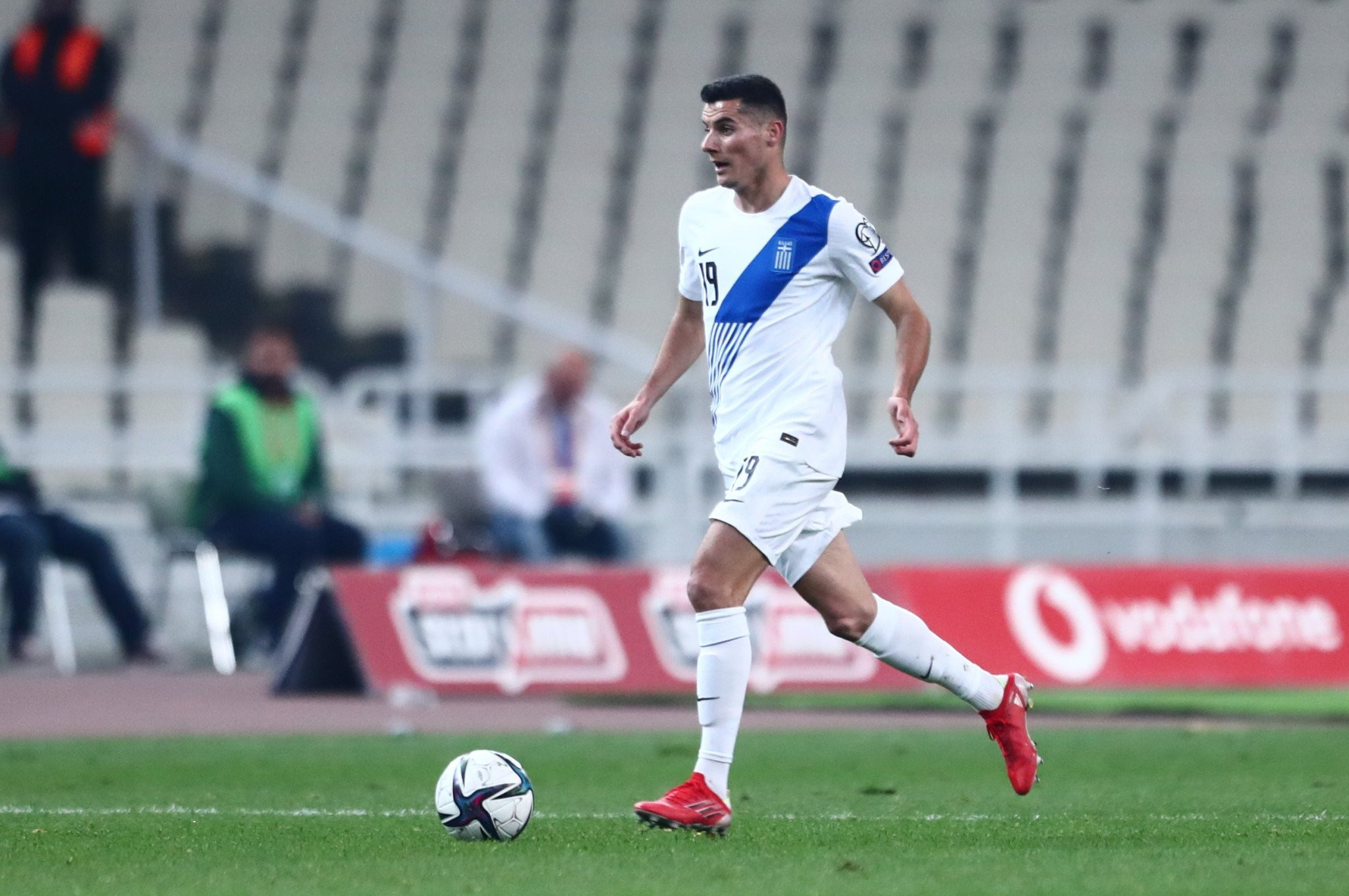 Παρασκευή με Γκολ, Ευκαιρίες και Ελληνικές Πινελιές