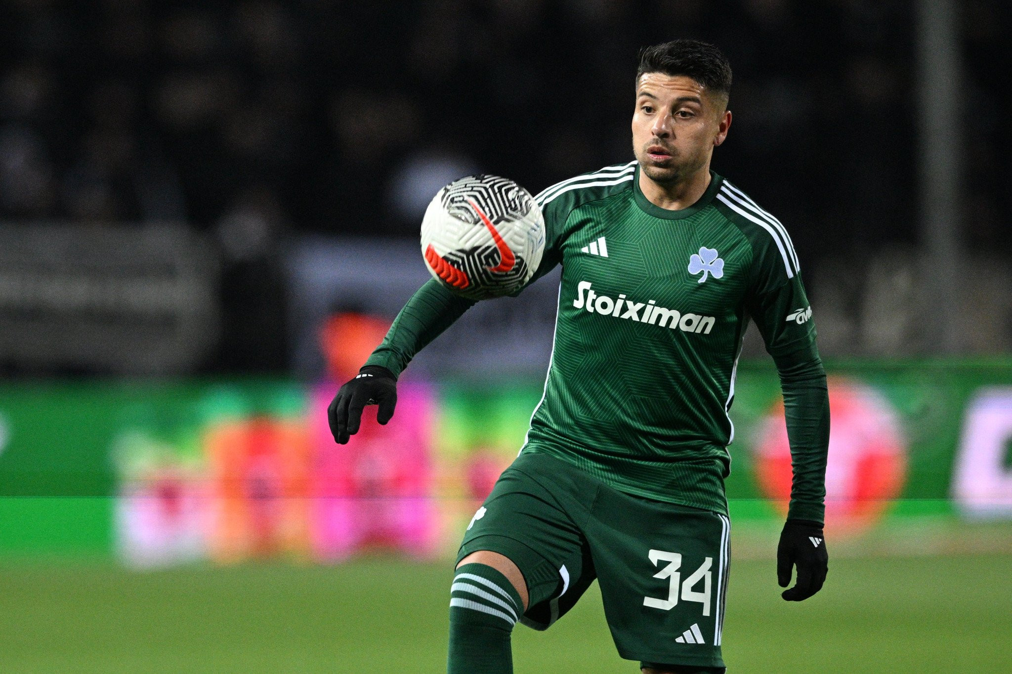 «Ταξιδεύει για Ελλάδα ο Παλάσιος για λογαριασμό του Λεβαδειακού»