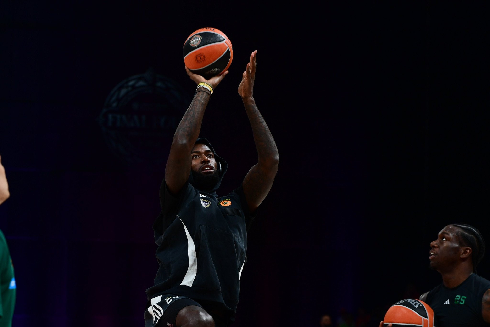 Λεσόρ και Νιλικίνα προπονούνται μαζί στην γενέτειρά τους