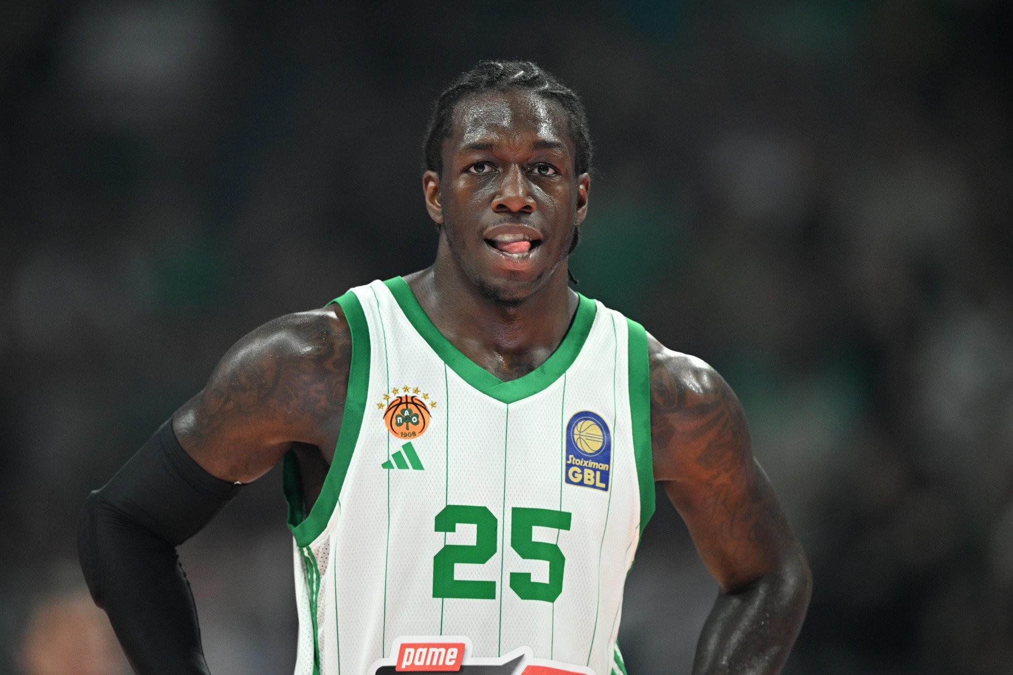 Ο Κέντρικ Ναν κοντά στα παιδιά της γενέτειράς του: «Θέλω να είμαι σαν μεγάλος αδερφός τους»