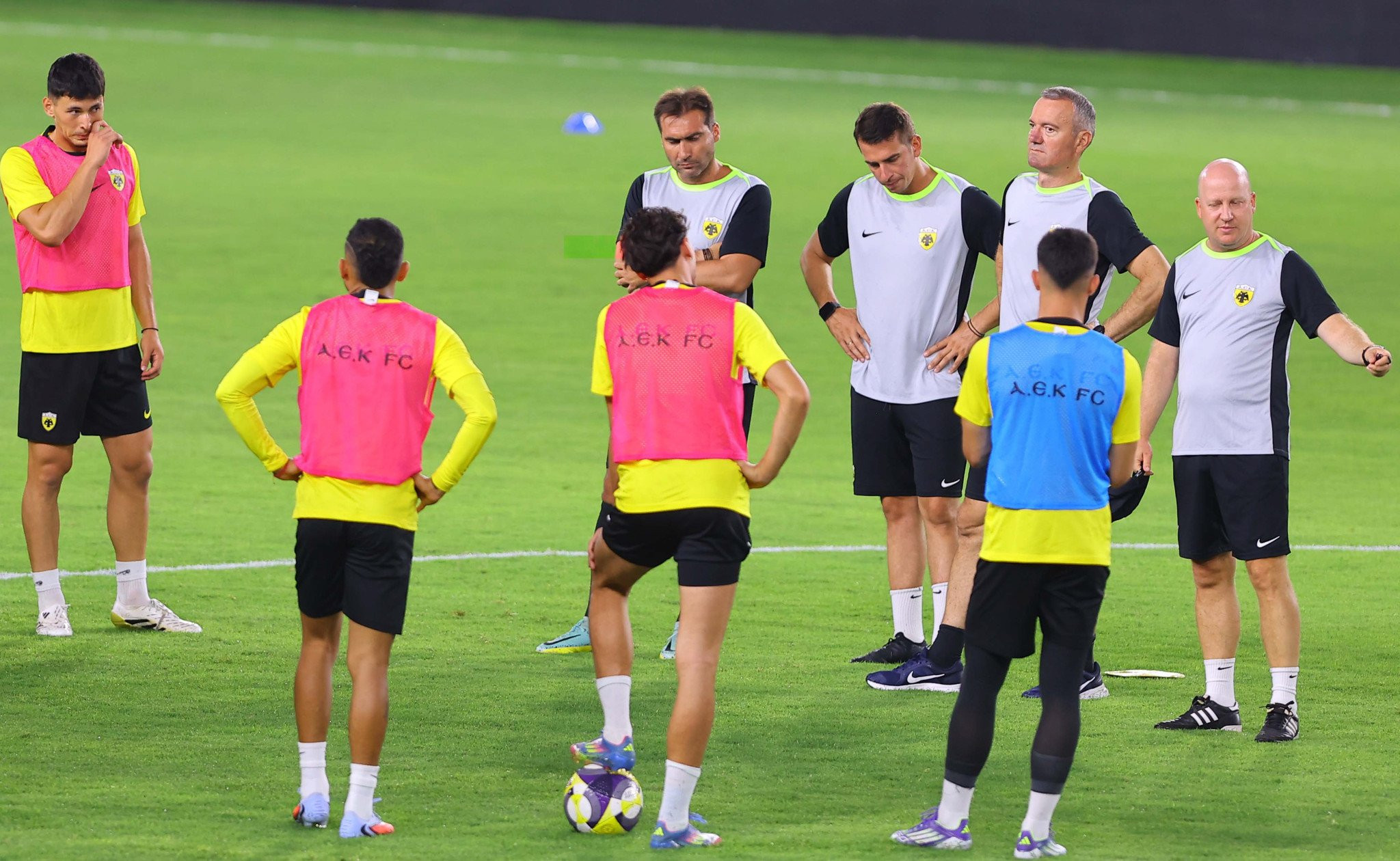Στο τραπέζι για την ΑΕΚ η αναβολή της πρεμιέρας με Πανσερραϊκό