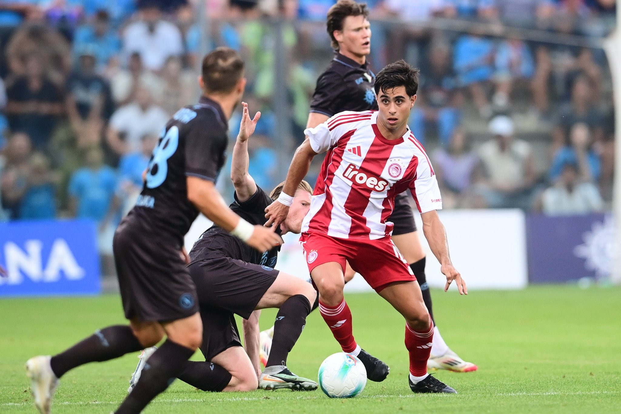 Κοίταξε στα μάτια τη Νάπολι, πολέμησε στα ίσα, της έβγαλε τα συκώτια, αλλά είχε... αχίλλειο πτέρνα