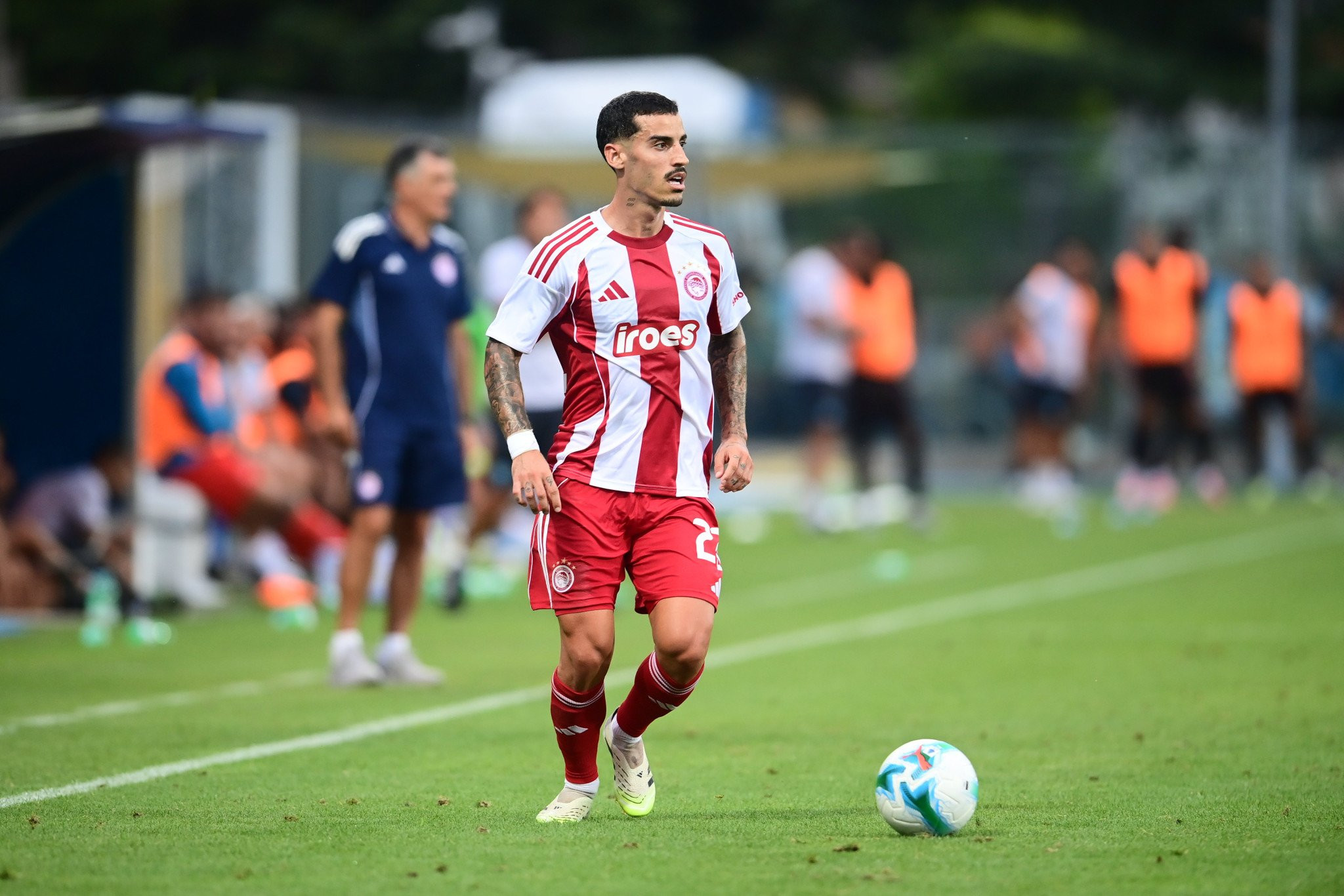 Ο Ολυμπιακός σκόραρε με τον Τσικίνιο κόντρα στη Νάπολι (video)