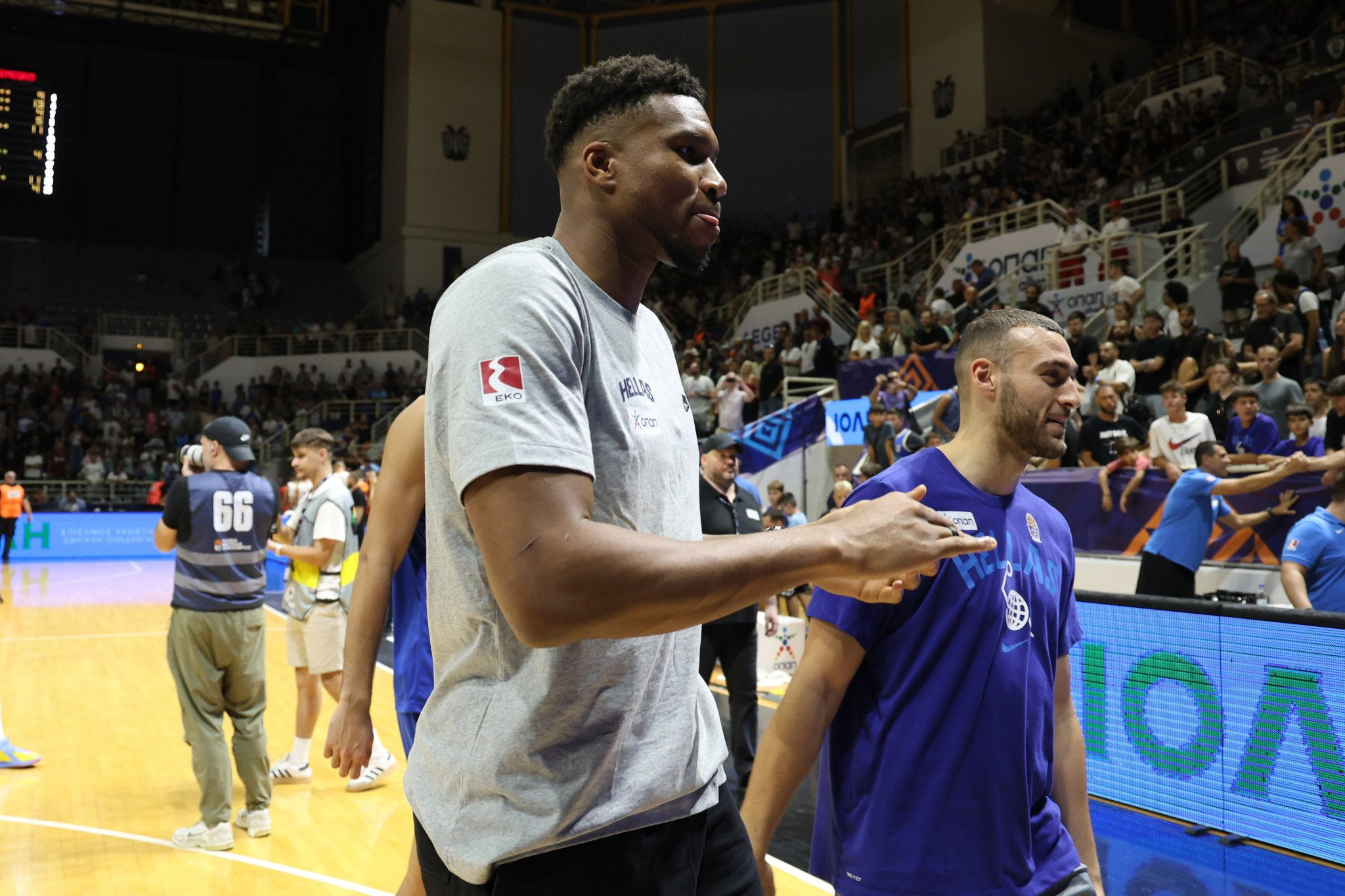 Ο Γιάννης φώναξε «παρών» στις προπονήσεις της Εθνικής (video)