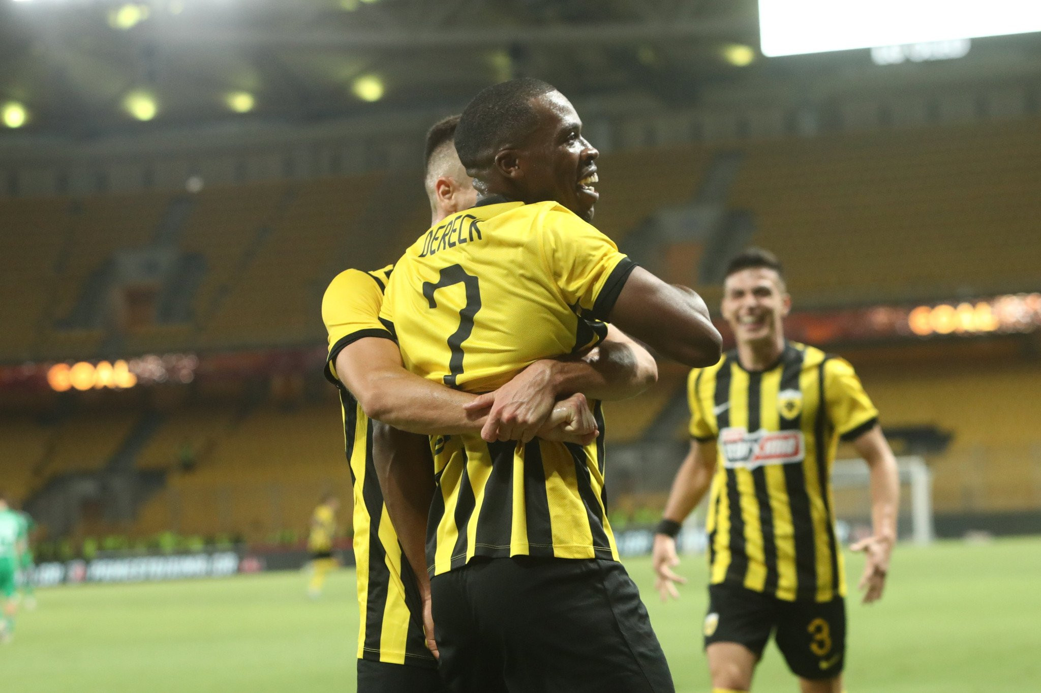 Σόλο του Κουτέσα από αριστερά και φοβερό σουτ για το 2-1 της ΑΕΚ (video)