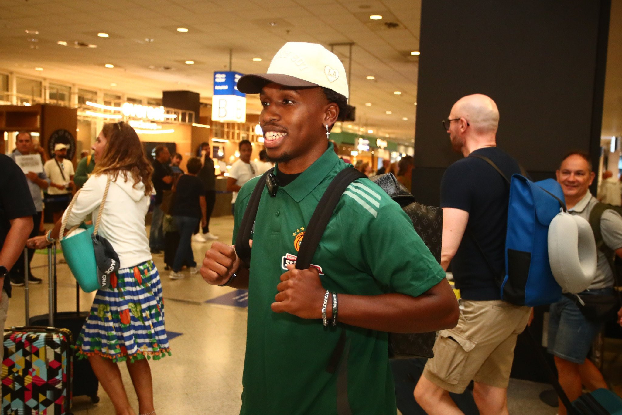 Έφτασε στην Αθήνα για τον Παναθηναϊκό ο Τι Τζέι Σορτς