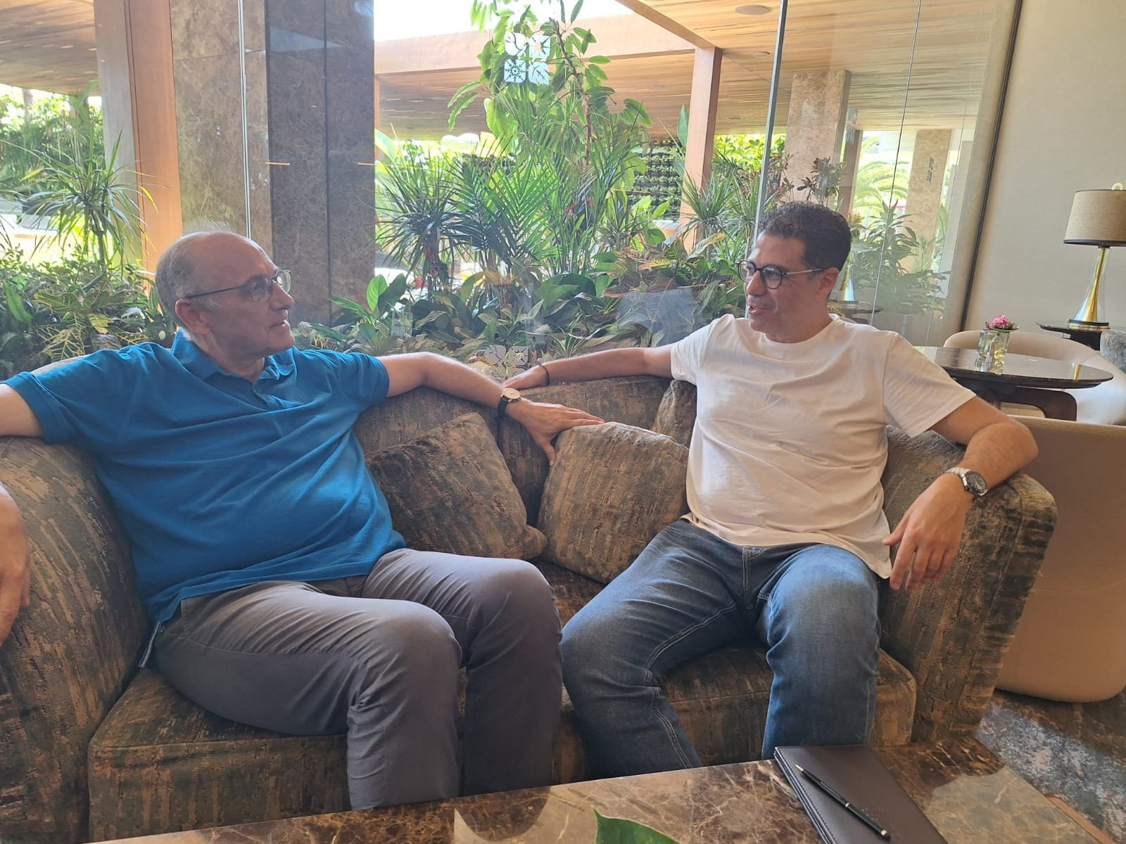 Συναντήθηκαν Λιόλιος και Μουζουρίδης στη Λεμεσό: «Όσοι έρθουν στο Eurobasket θα ζήσουν μια αξέχαστη εμπειρία»