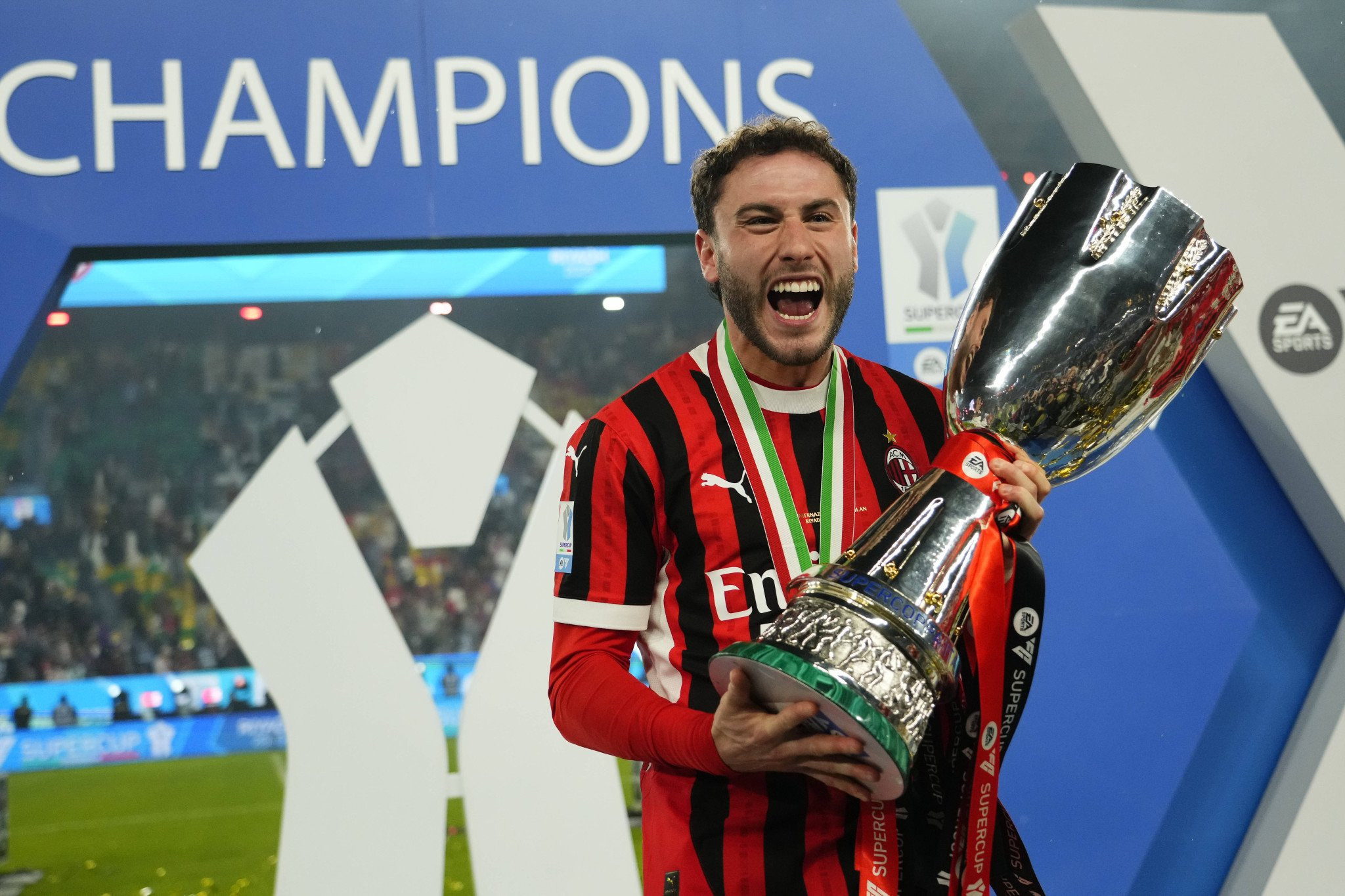 Αυτή είναι η σούπερ πρόταση του Παναθηναϊκού στον Καλάμπρια που πλησιάζει πλέον στο «τριφύλλι»