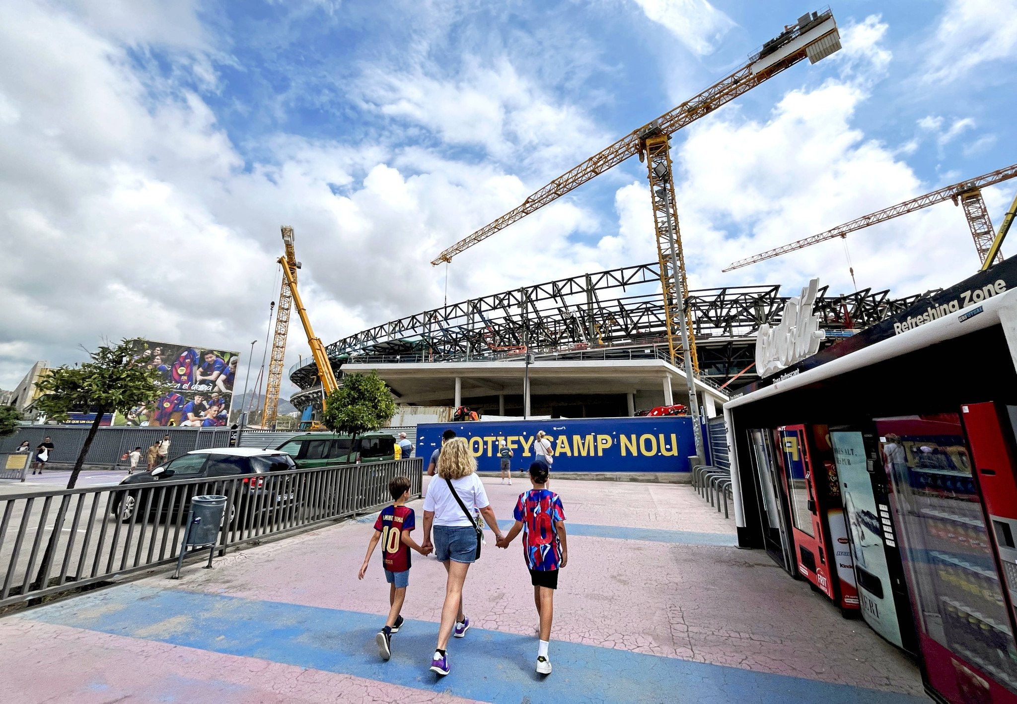 Αισιόδοξος ο δήμαρχος Βαρκελώνης για την επιστροφή της Μπαρτσελόνα στο «Καμπ Νου» - Πότε υπολογίζεται