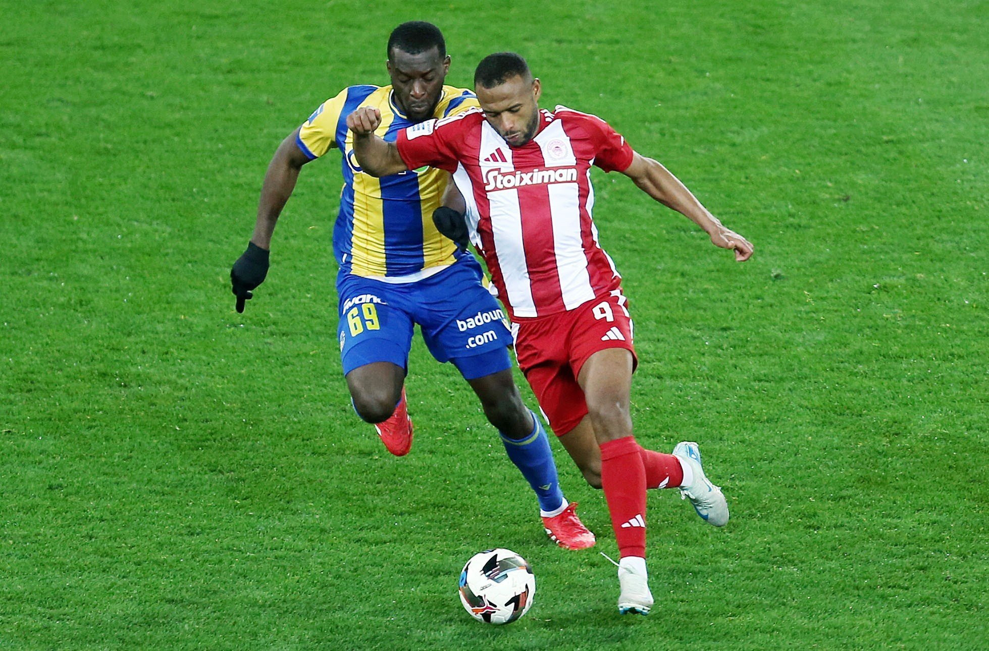 Ποια κανάλια θα δείξουν τους αγώνες της πρεμιέρας στην Super League