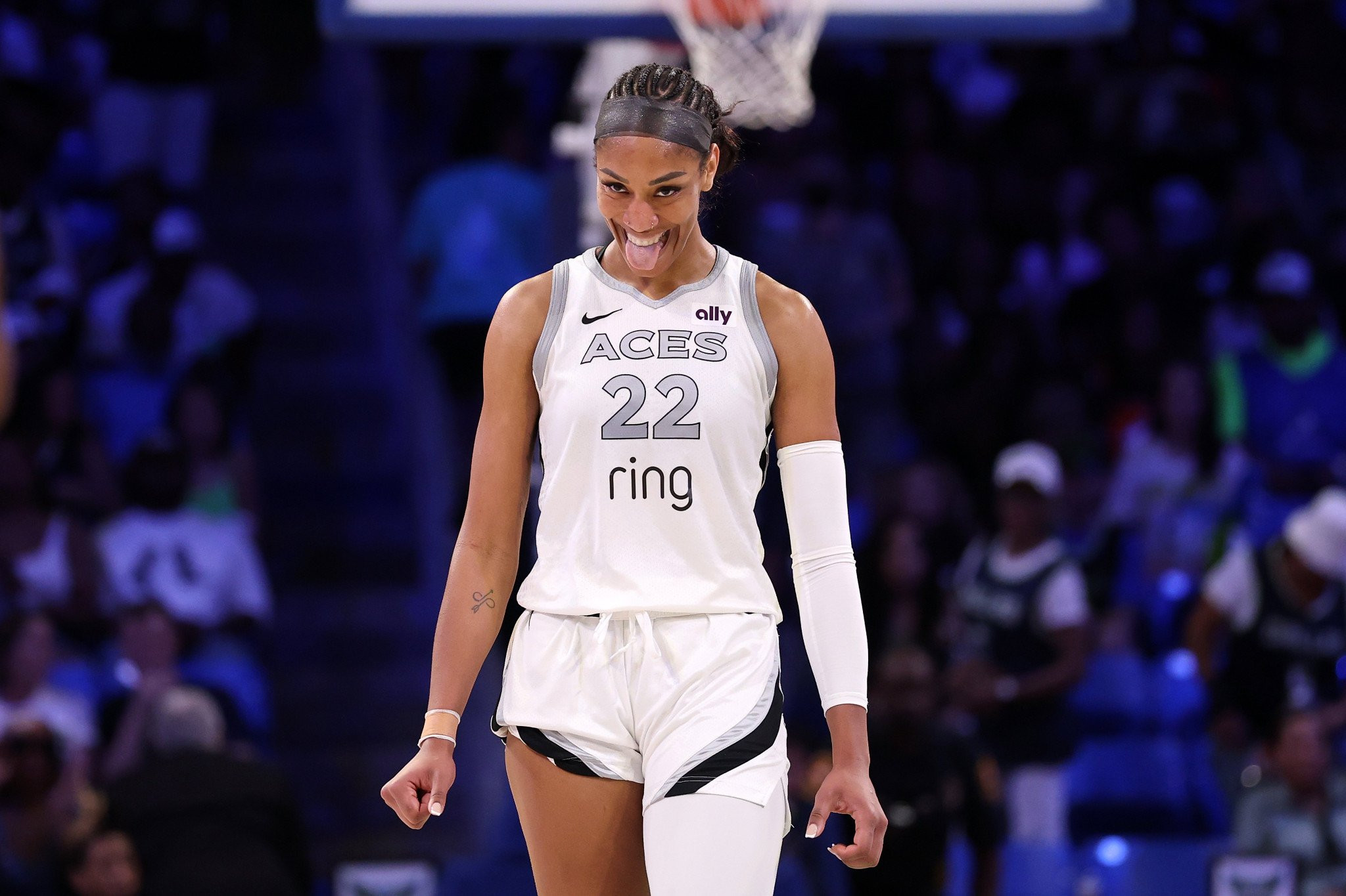 Η Γουίλσον φιλοσοφεί το παιχνίδι της: «Δεν το επιβάλλω, γιατί είναι σαν την κλανιά! Αν την επιβάλλεις...»