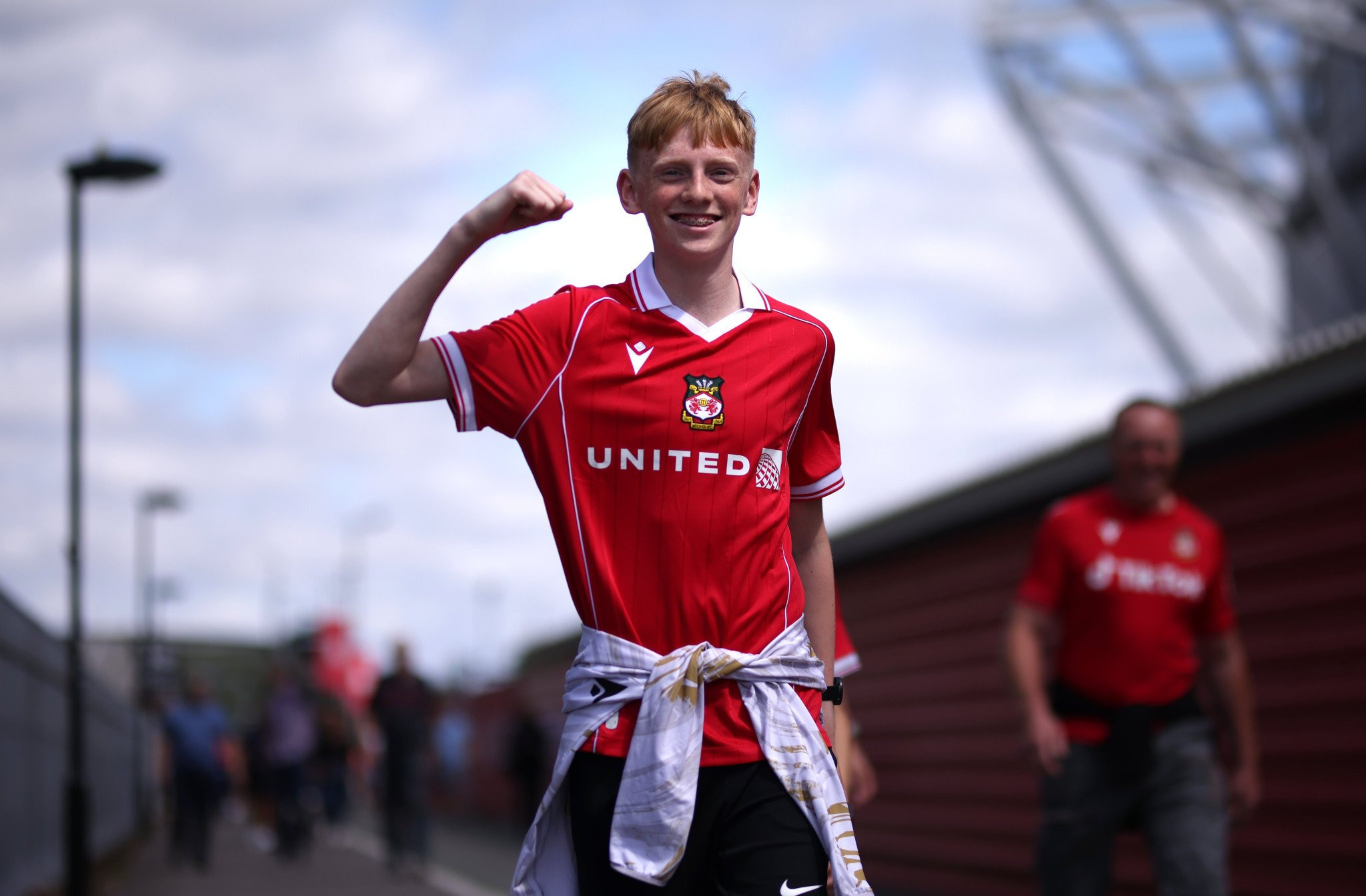 «Βγες έξω και παίξε σαν ένα παιδί 10 χρονών, δε χρωστάς τίποτα, σε κανέναν»