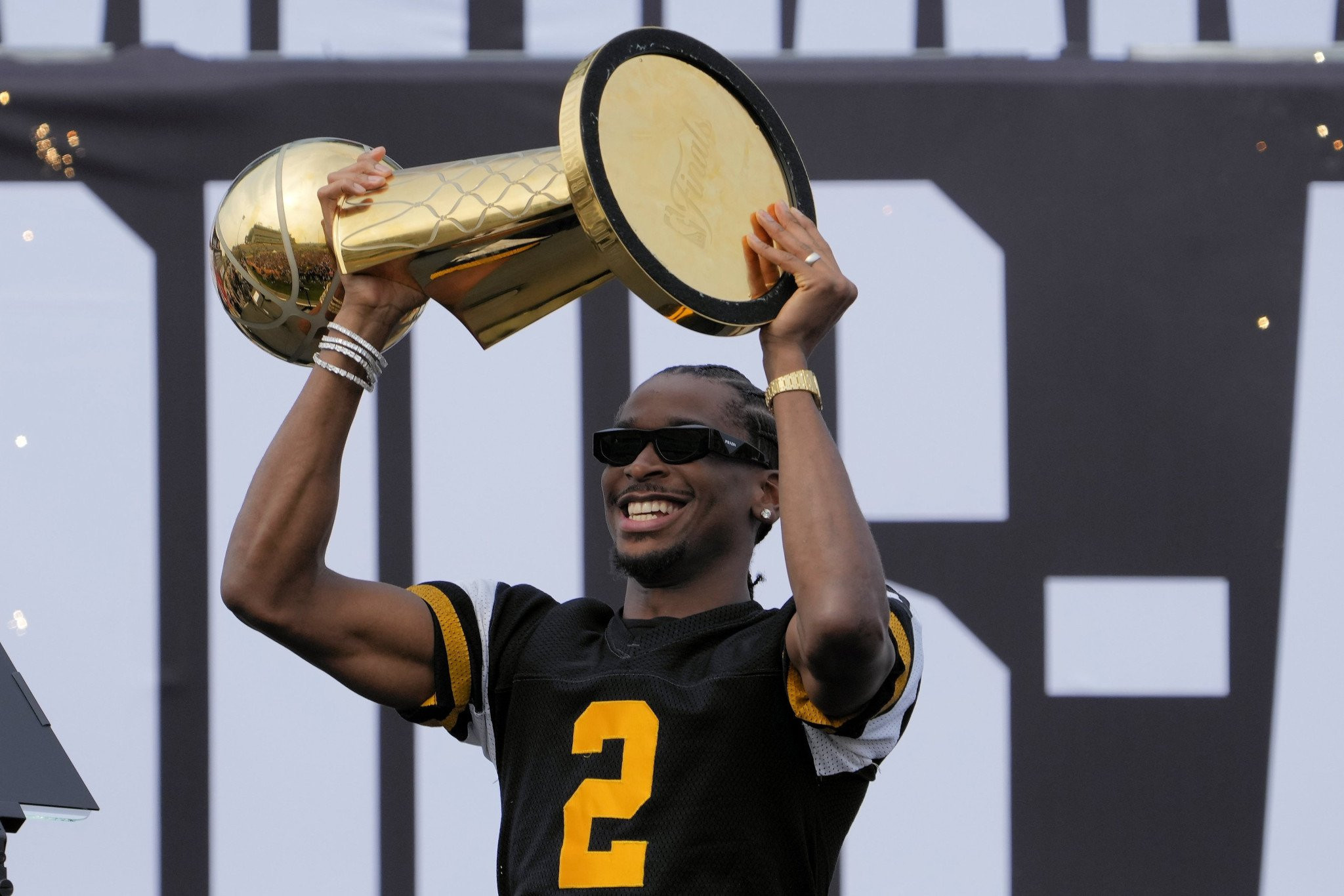 Ο Σέι Γκίλτζιους-Αλεξάντερ τιμήθηκε από τη γενέτειρά του - Δρόμος θα πάρει το όνομά του