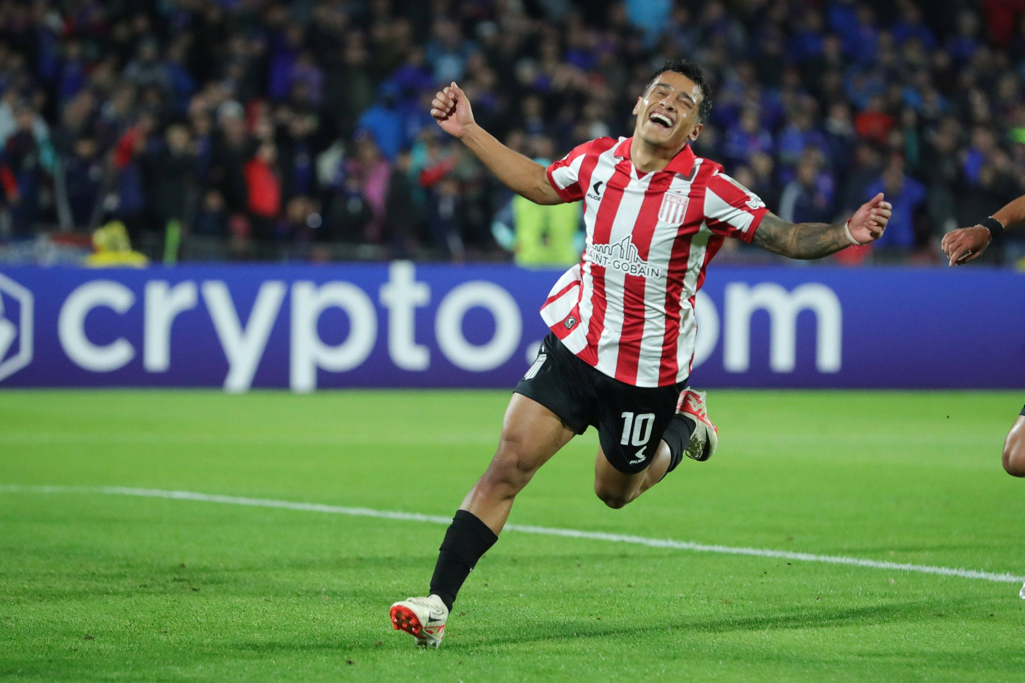 «Ο Ολυμπιακός εξετάζει την περίπτωση του Παλάσιος»