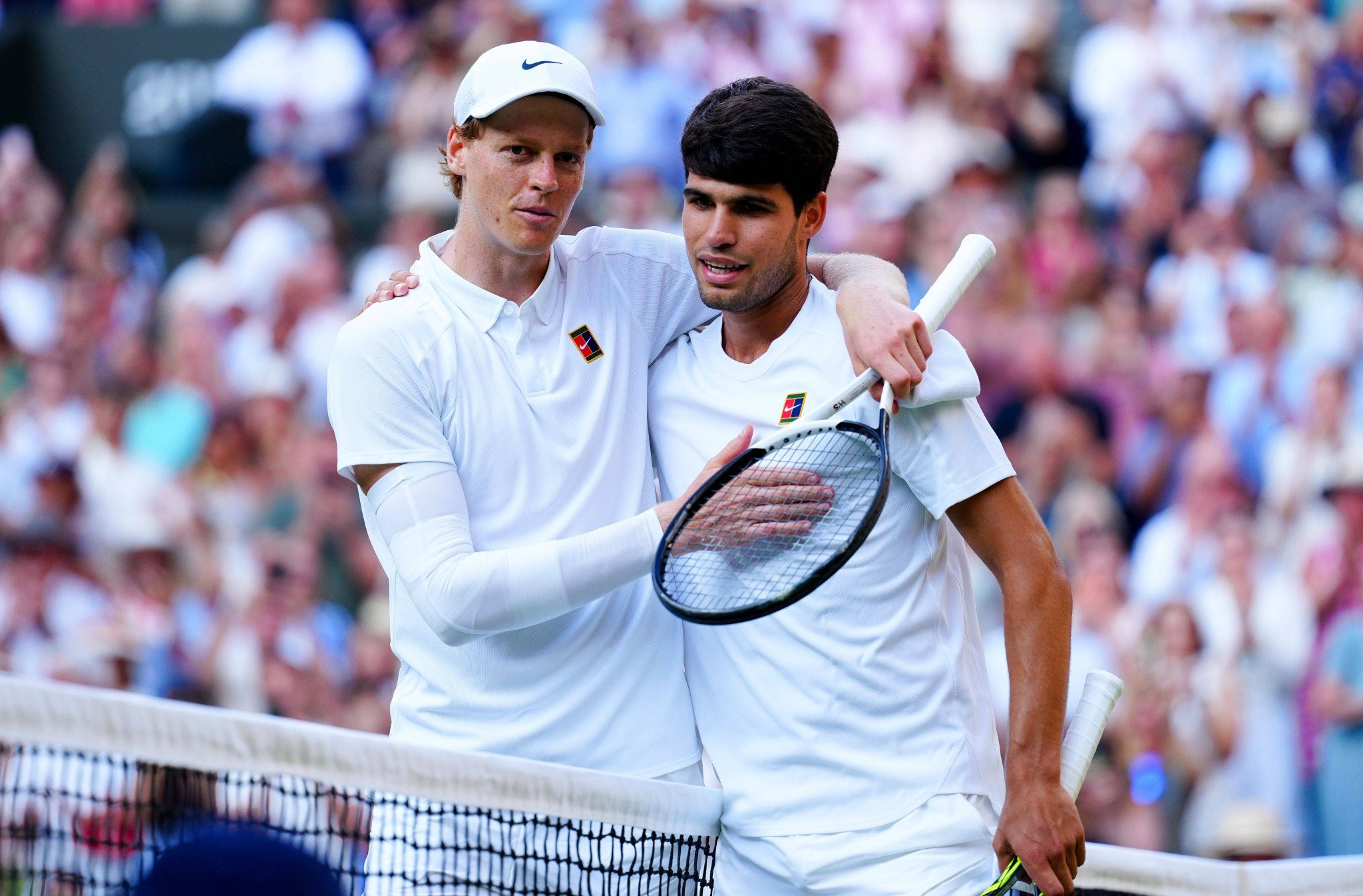 Αλκαράθ και Σίνερ έφτασαν παρέα στη Μελβούρνη – Αντίστροφη μέτρηση για το Australian Open (videos)