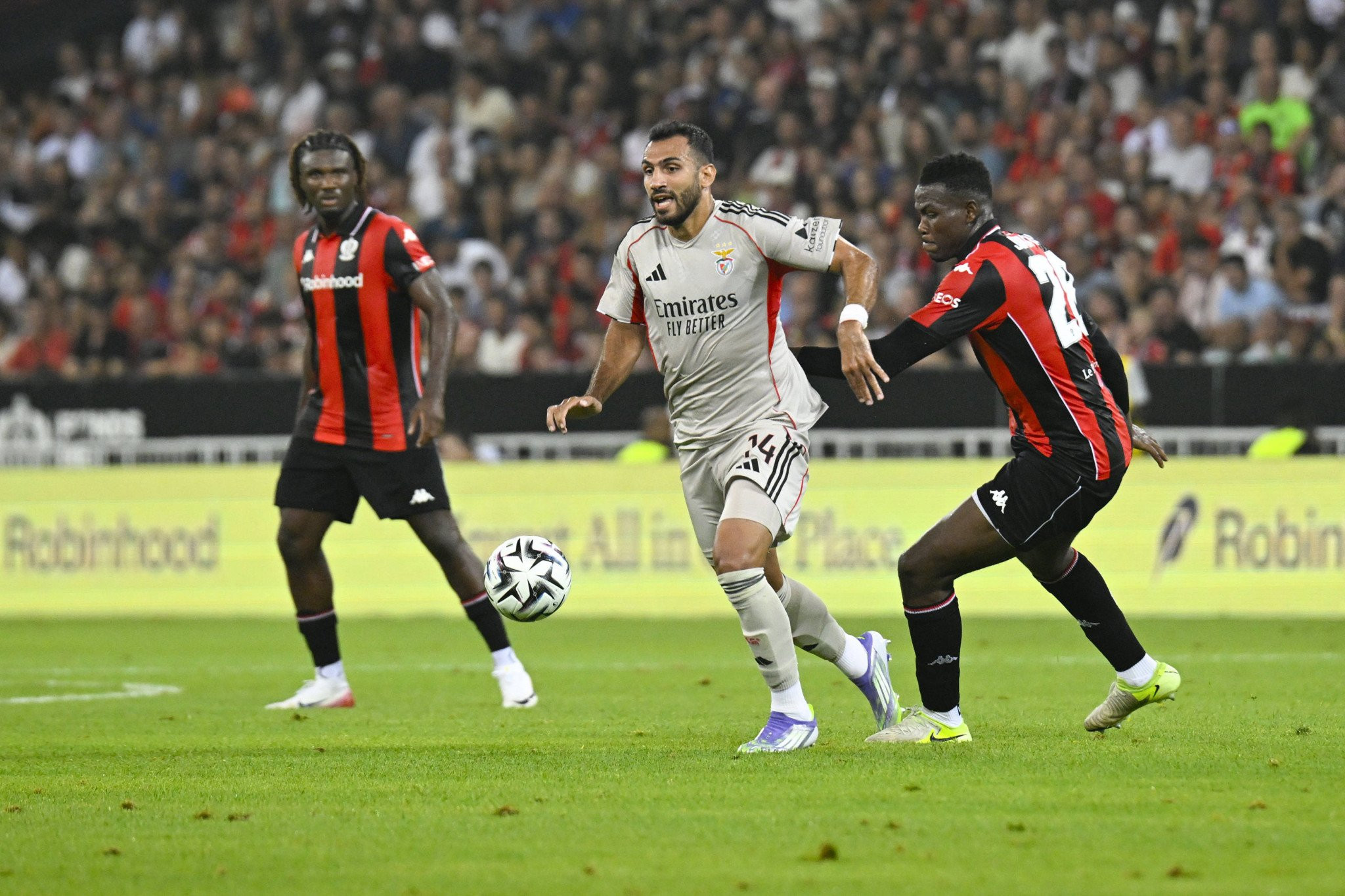 Βήμα πρόκρισης για Μπενφίκα και Μπριζ στο Champions League με Παυλίδη και Τζόλη βασικούς!