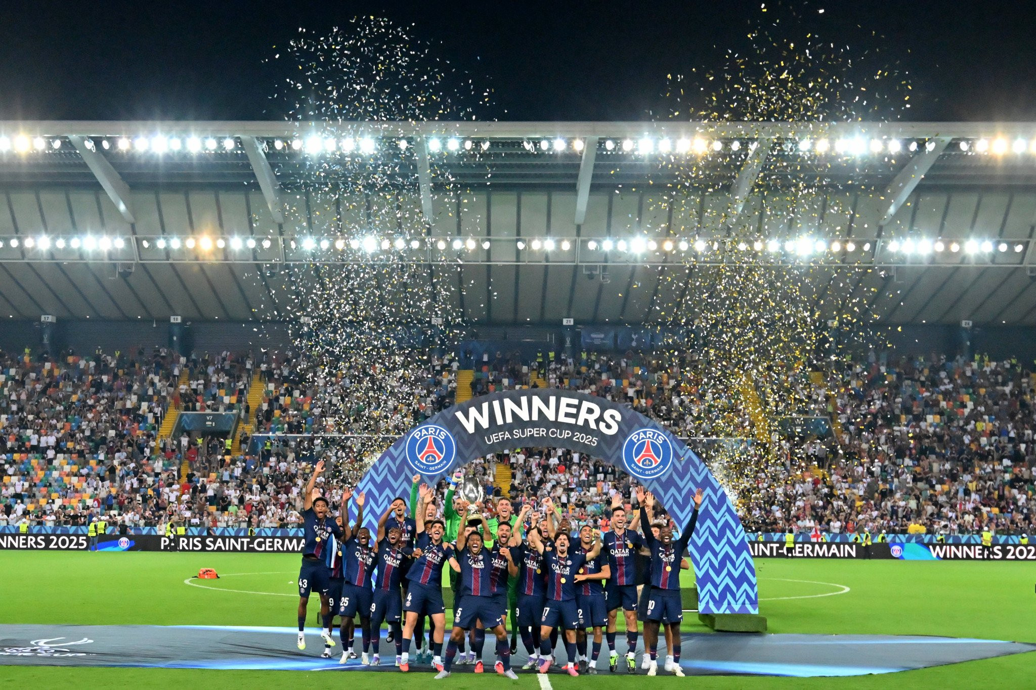 Η Παρί Σεν Ζερμέν συνεχίζει από εκεί που... σταμάτησε κι έγινε 5 εκατομμύρια πλουσιότερη