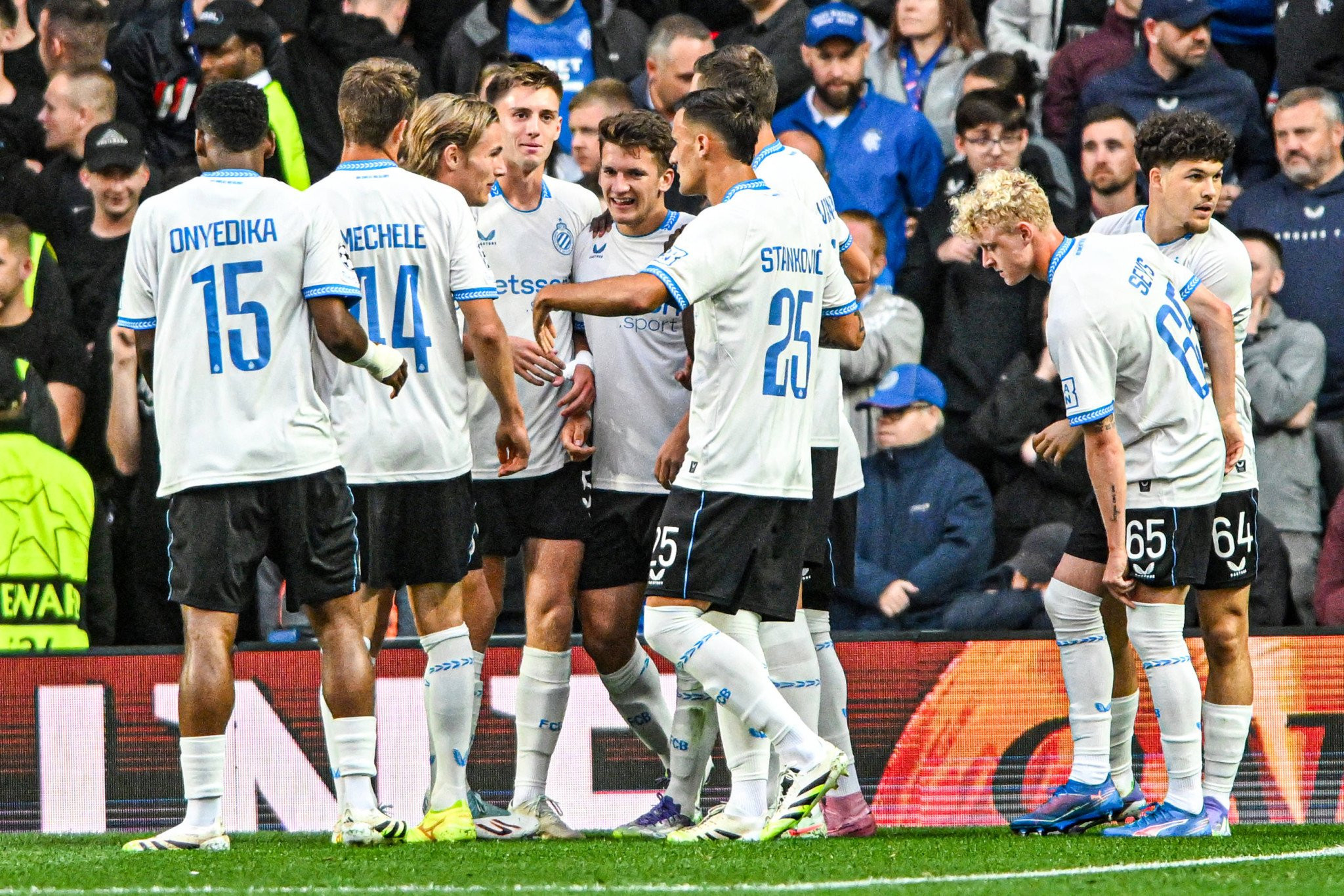 Πάρτι της Μπριζ στο Καζακστάν με τεσσάρα στην Καϊράτ