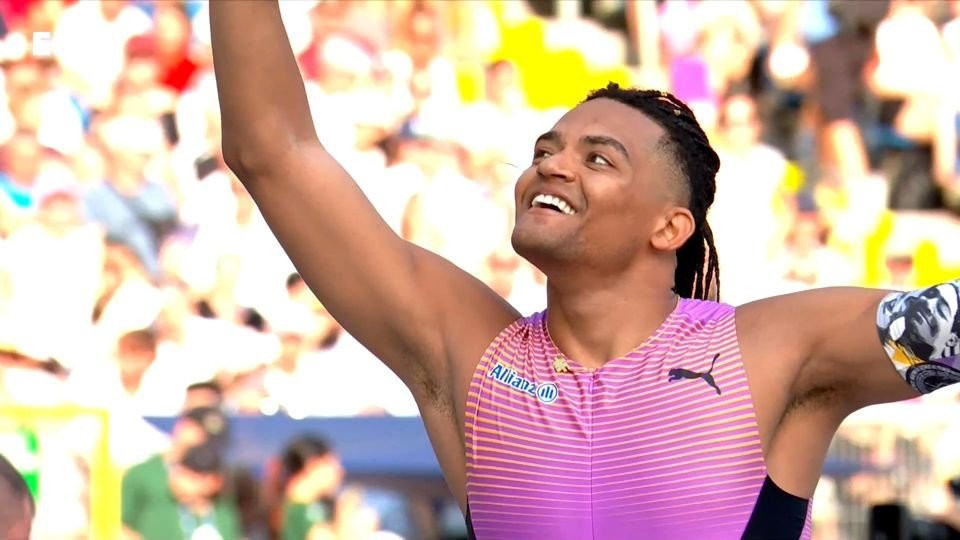 Τα highlights του Καραλή και το 10ο άλμα του πάνω από τα έξι μέτρα (video)