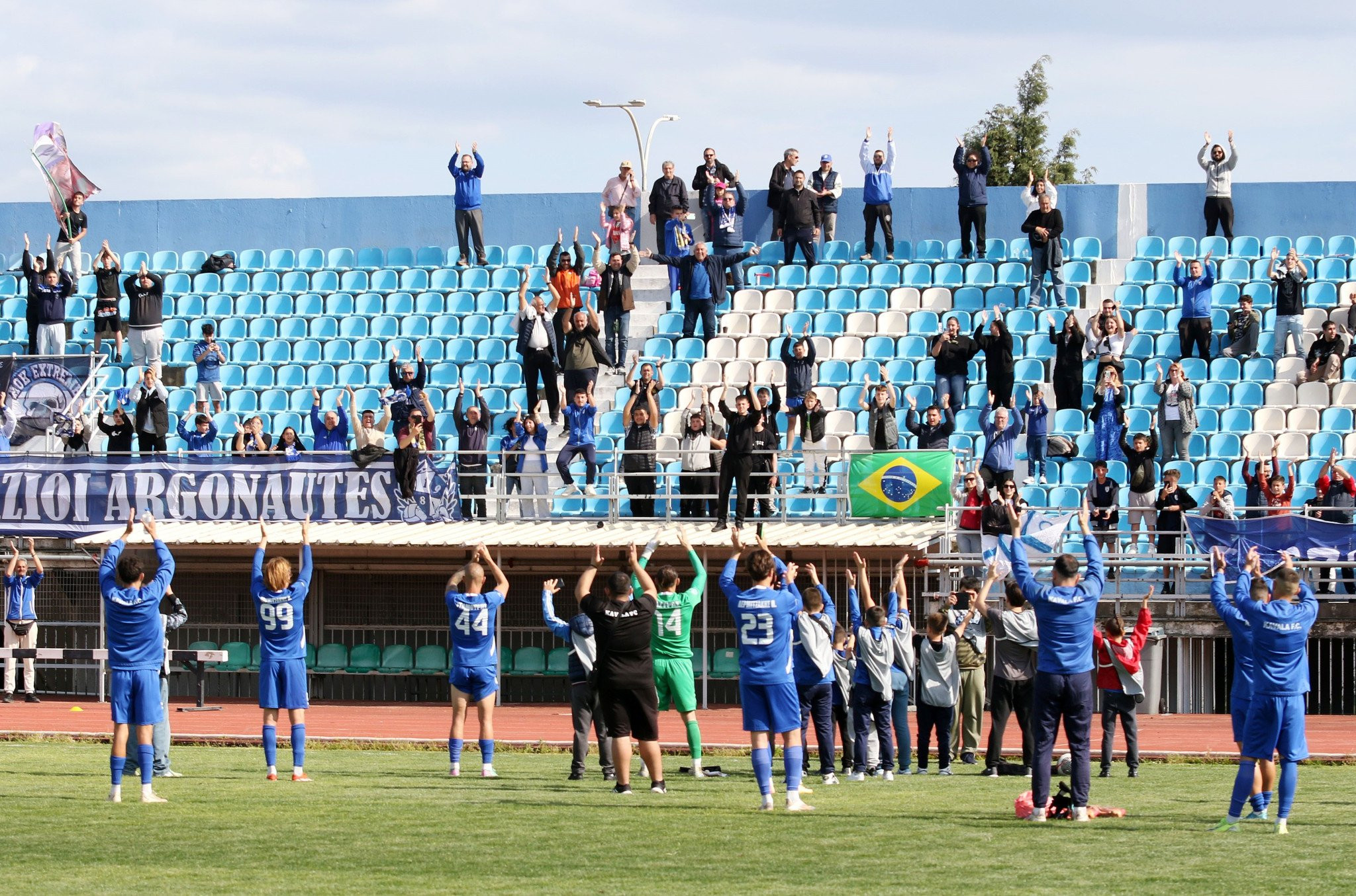 Πρωτοφανής απόφαση! Πουλήθηκε ιστορική ελληνική ομάδα και «πετάει» εκτός τους οπαδούς της!