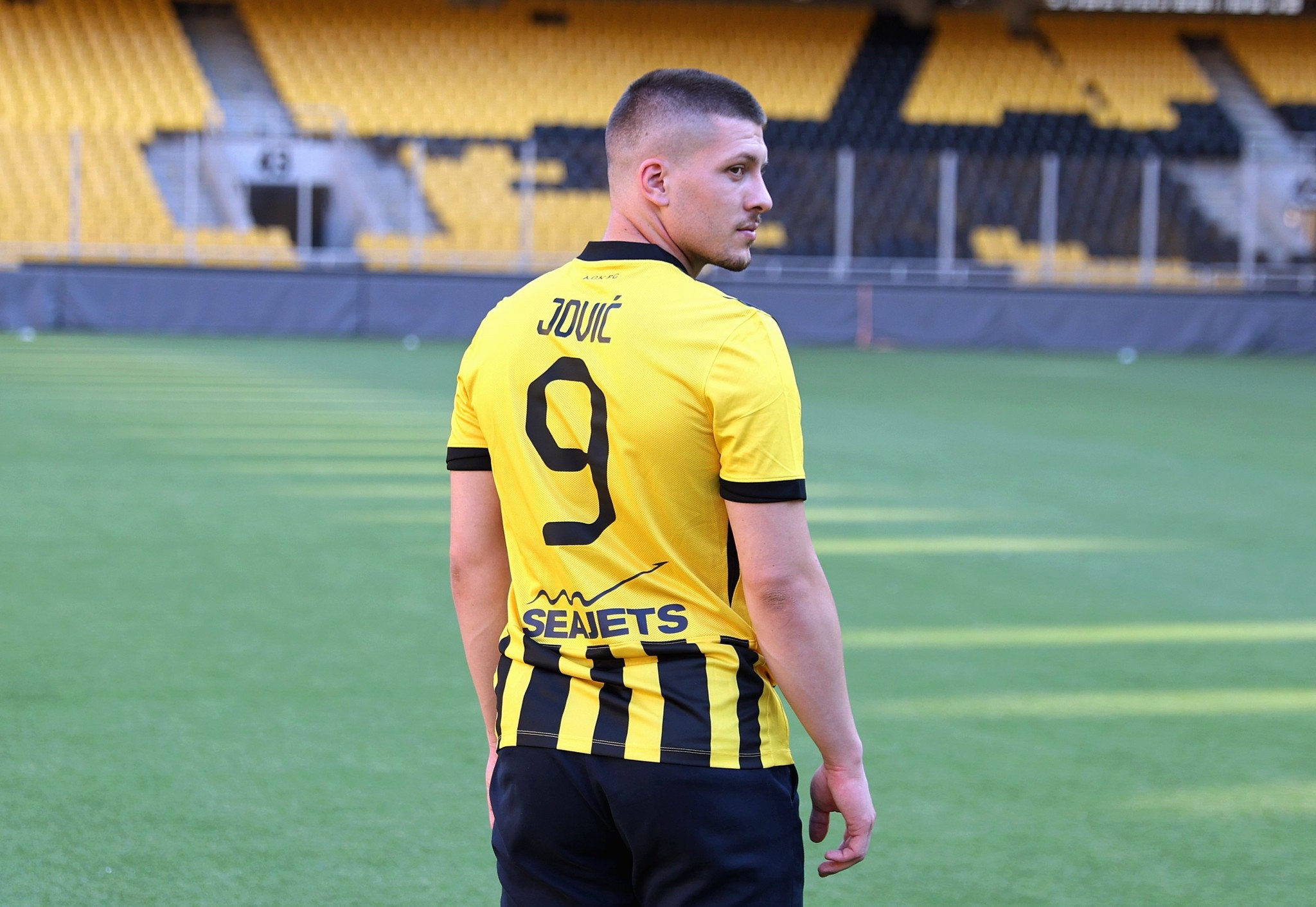 Οι πρώτες ενδείξεις από Γιόβιτς στα Σπάτα - Το σχέδιο της ΑΕΚ για τον Σέρβο φορ