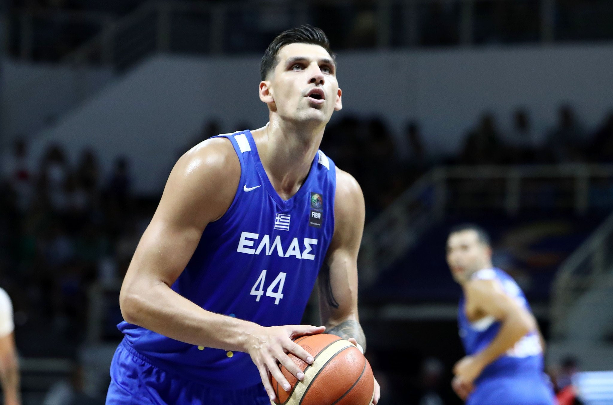 Kομβικός σε άμυνα και επίθεση ο Μήτογλου στην αρχή του φιλικού με το Μαυροβούνιο (video)