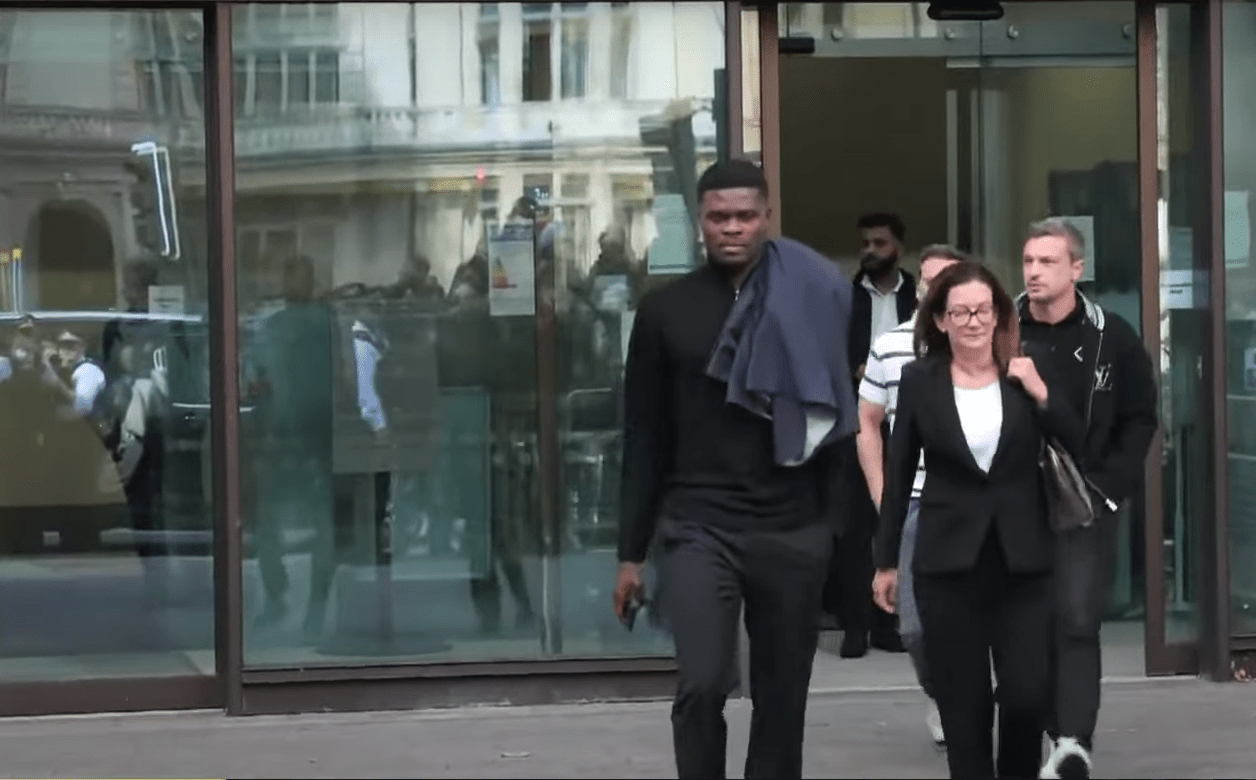 Ελεύθερος με εγγύηση μέχρι τη δίκη: Ο Πάρτεϊ δηλώνει αθώος για τις βαριές κατηγορίες