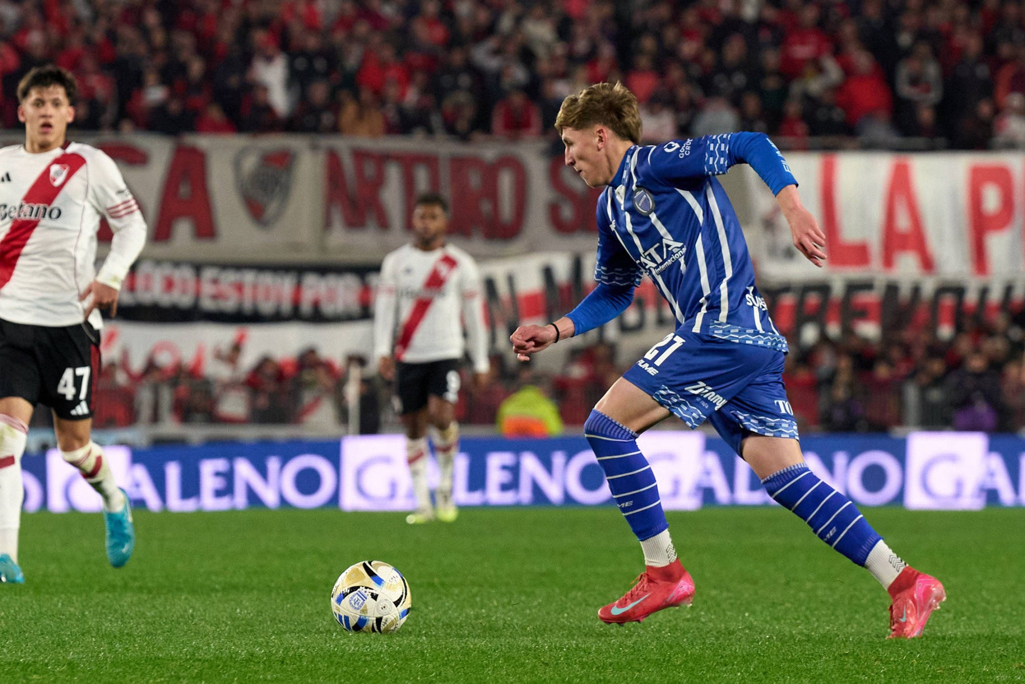 Τελειώνει με Αντίνο ο Ολυμπιακός, προχωράει Αθόν, περιμένει… στόπερ!