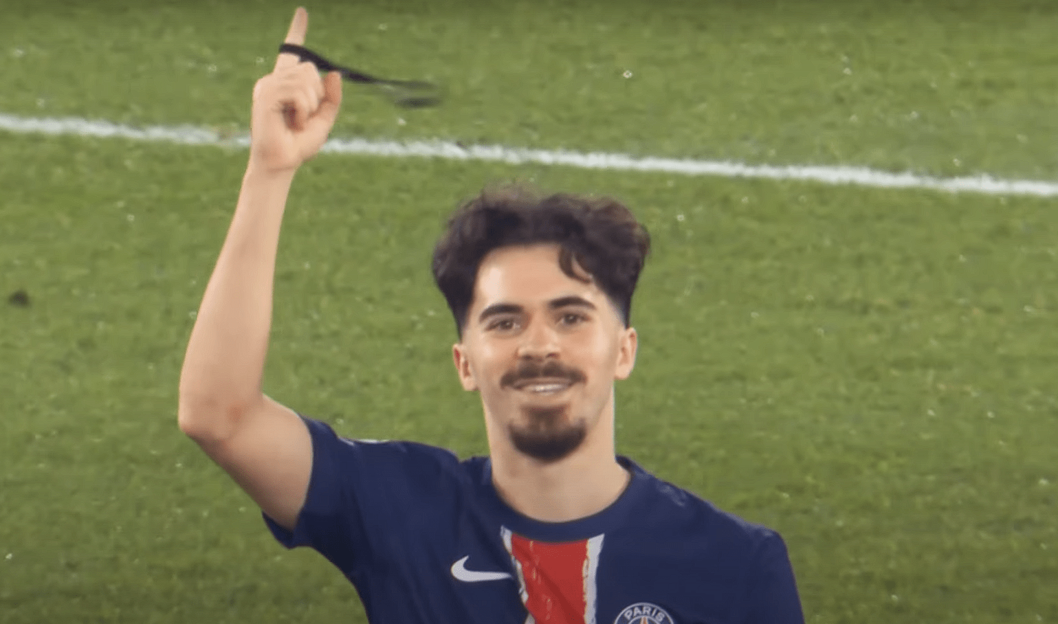 «Έτοιμη να πληρώσει την ρήτρα του Βιτίνια η Ρεάλ Μαδρίτης»