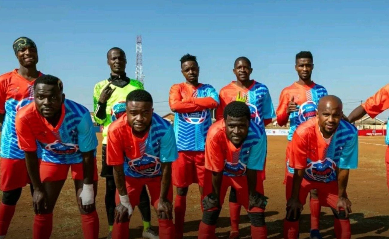 Χορεύουν πριν και μετά το γκολ: Ερασιτεχνική ομάδα ποδοσφαίρου της Αφρικής έγινε viral (video)