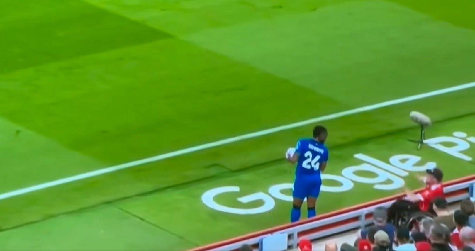 Σεμένιο για τη ρατσιστική επίθεση σε βάρος του: «Δεν θα ξεχάσω ποτέ τη στήριξη που είχα απ' όλους»