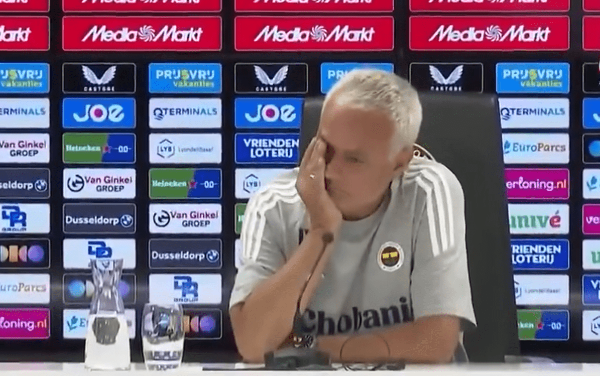 Βούρκωσε ο Μουρίνιο σε ερώτηση για τον Ζόρζε Κόστα (video)