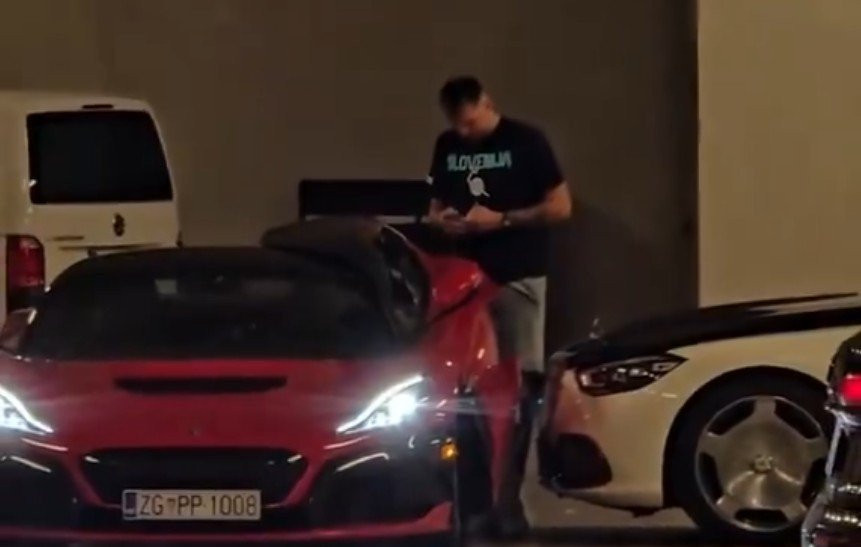 Έξαλλος ο Ντόντσιτς: Κάποιος πάρκαρε... κολλητά στο αυτοκίνητό του και δεν μπορούσε να μπει μέσα (video)