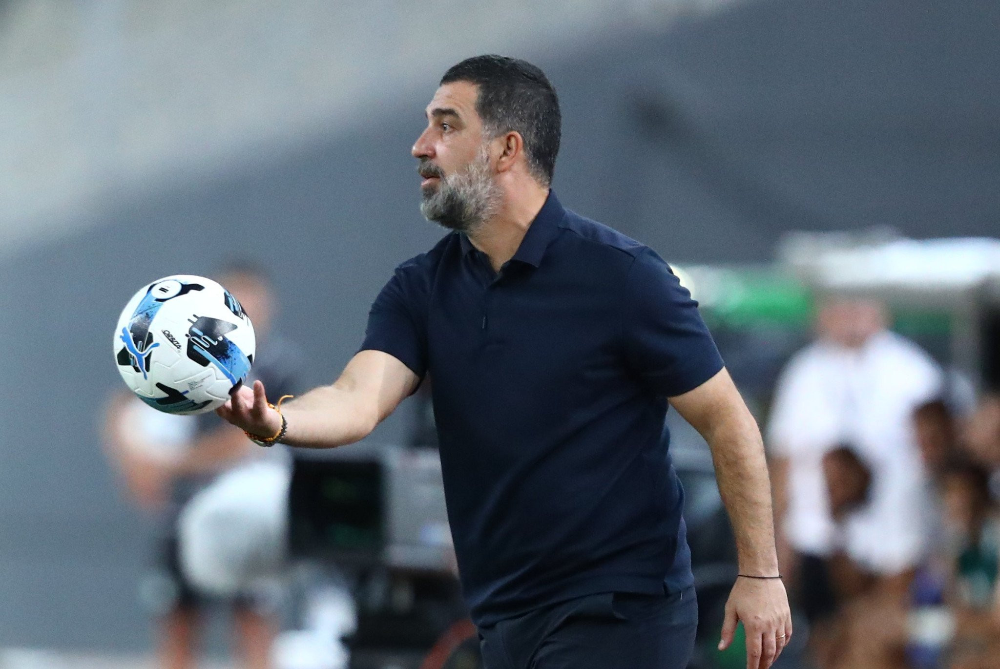 Έξαλλος ο Τουράν για τη γκέλα της Σαχτάρ: «Απαράδεκτο να δεχόμαστε τρία γκολ»