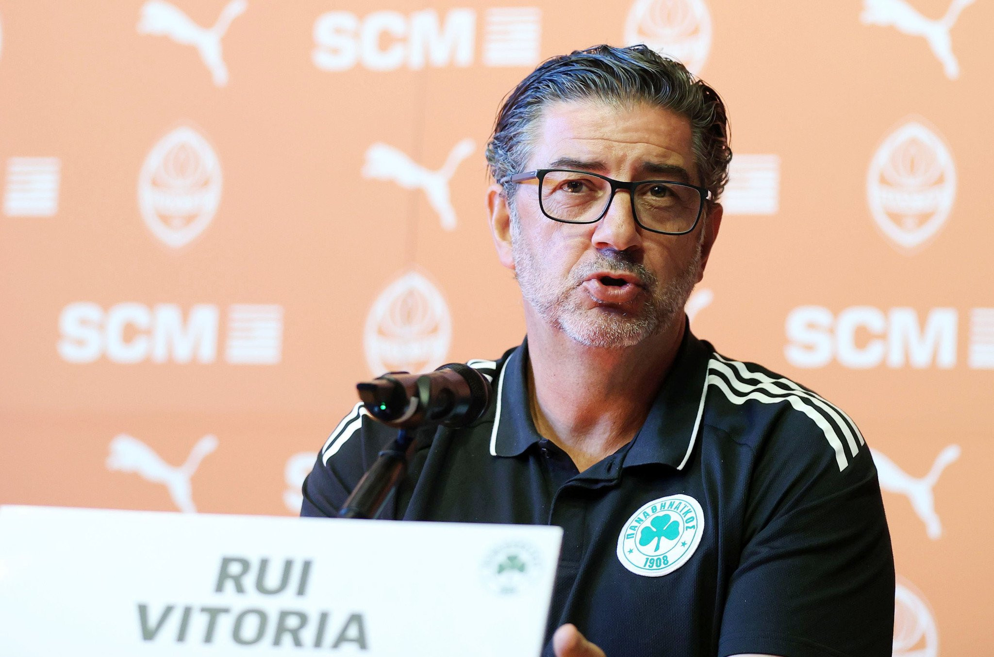 Βιτόρια: «Δημιουργούμε μια ομάδα που θα κυριαρχεί» (video)