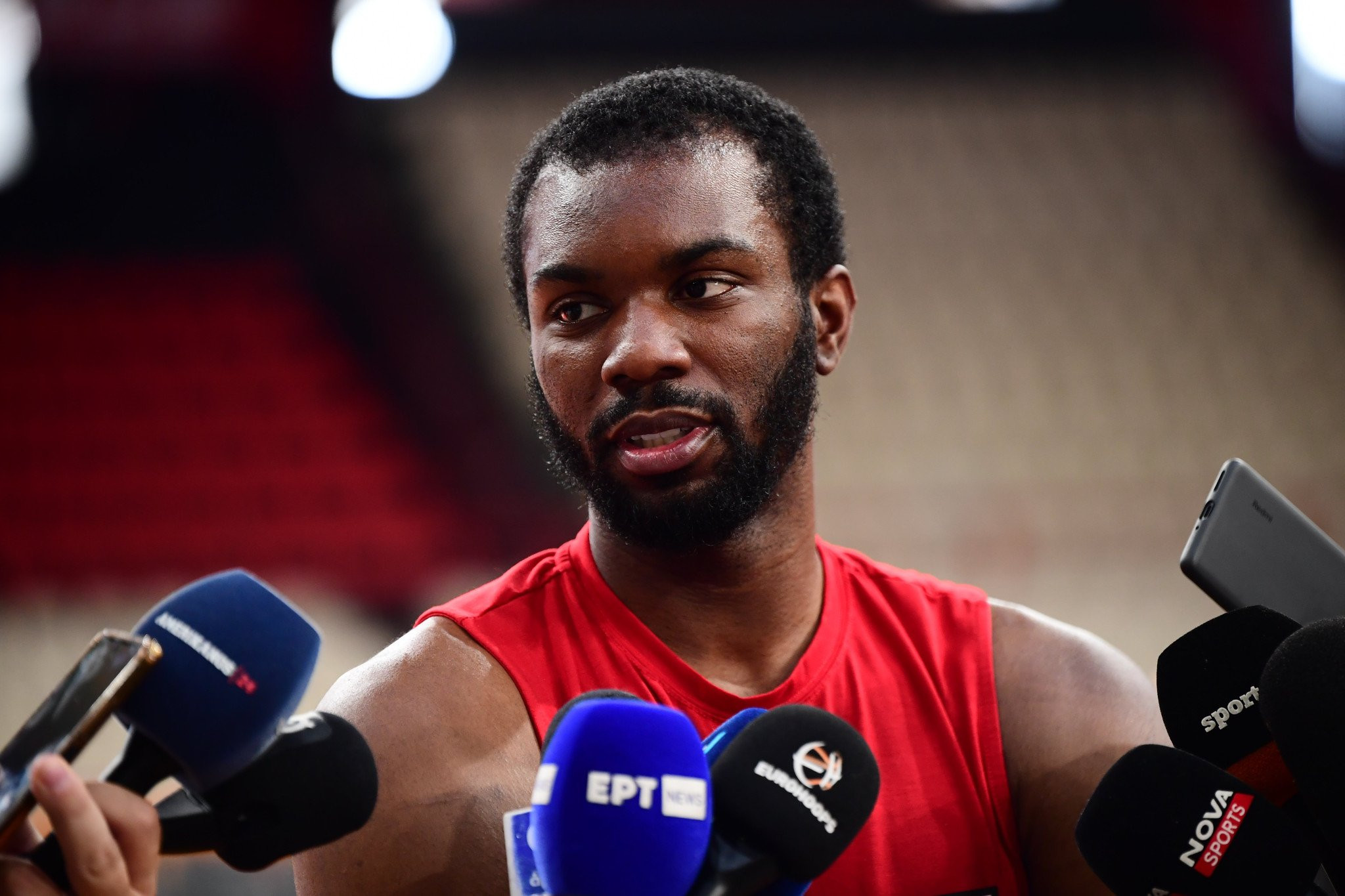 Έβανς: «Είναι δύσκολο να μην μπορείς να βοηθήσεις την ομάδα σου»