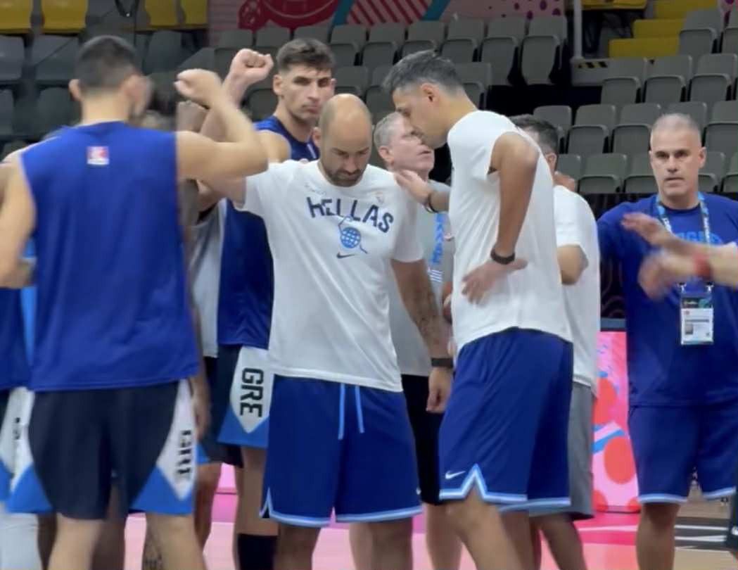 Η πωρωτική ομιλία του Σπανούλη στους παίκτες της Εθνικής: «Το μπάσκετ δεν είναι μόνο τακτική»