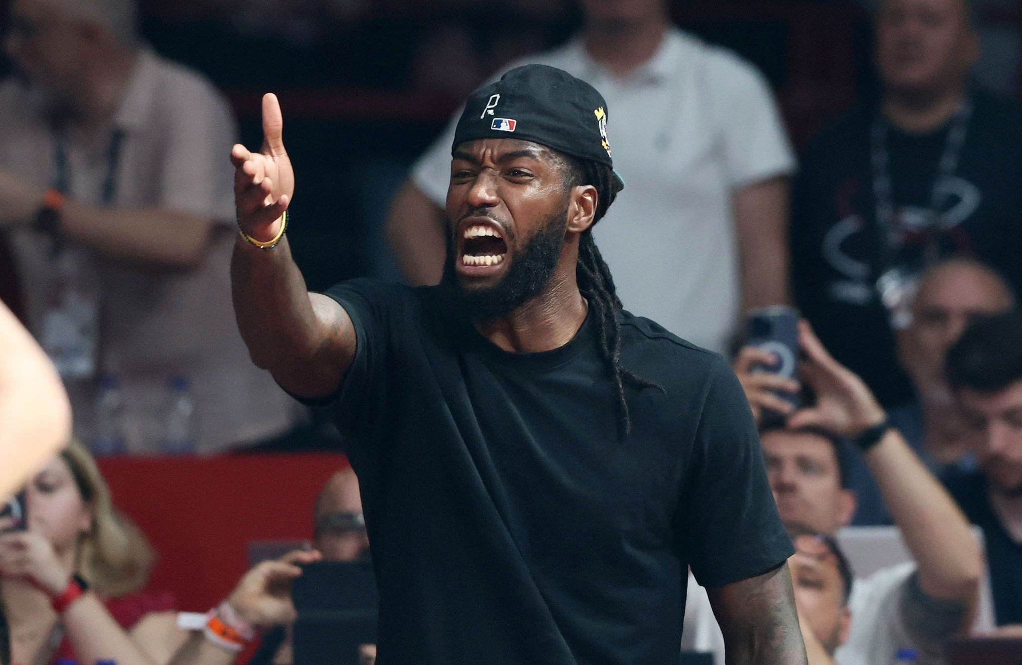 Η αντίδραση του Λεσόρ για τα ρατσιστικά σχόλια προς στον Φρανσίσκο: «Άντε γ...»