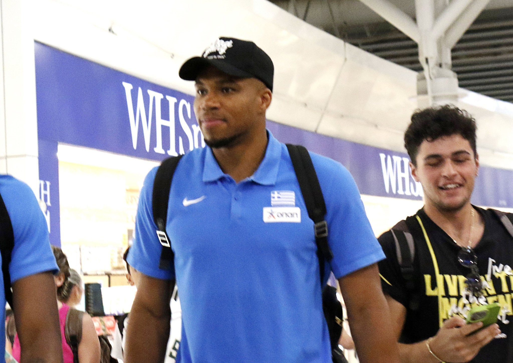 Με πειράγματα και χαμόγελα η φωτογράφιση της Εθνικής στην Κύπρο (video)