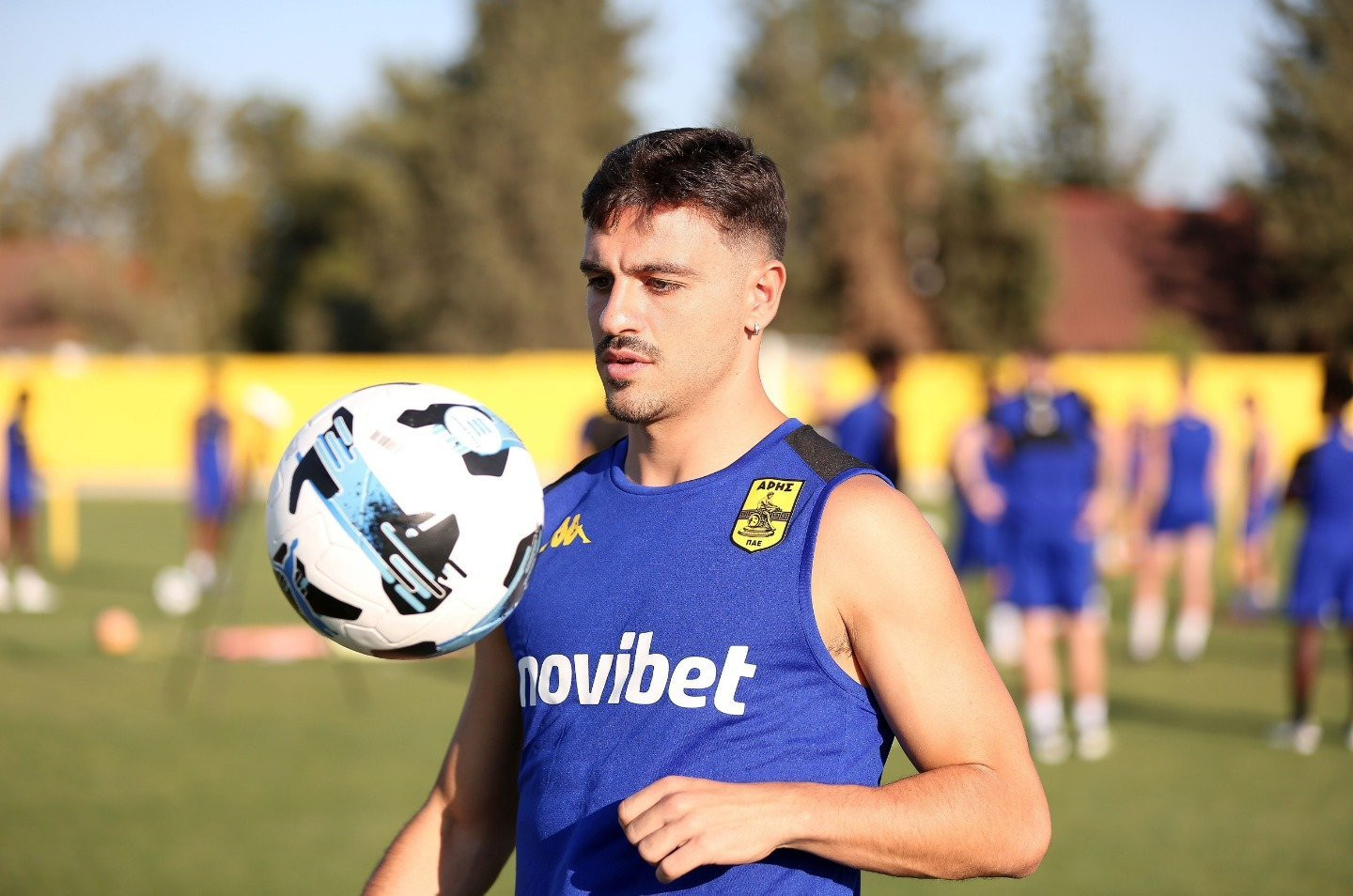 Ο Άρης που επιμένει ξανά… ελληνικά