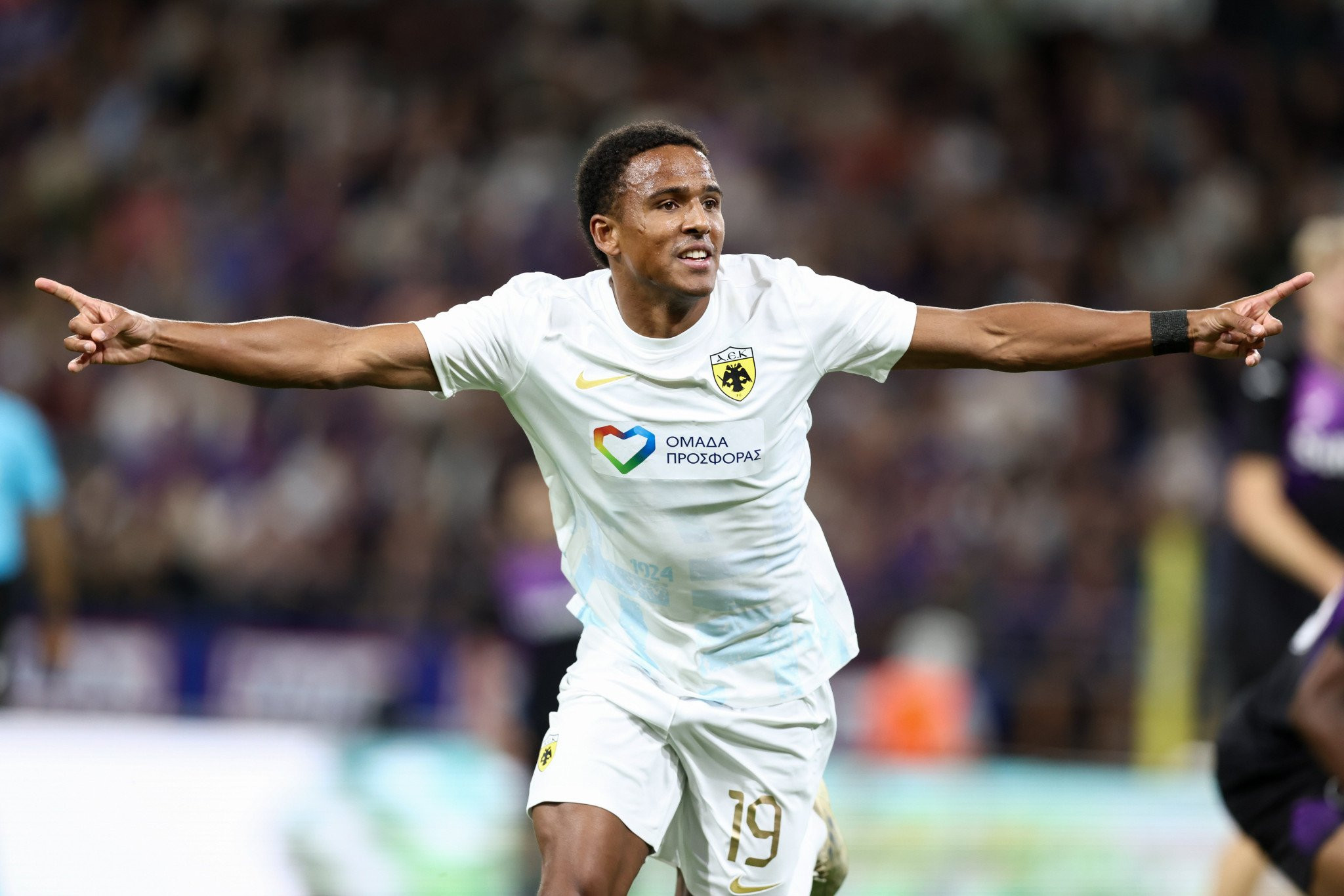 Η ΑΕΚ έμεινε όρθια στις Βρυξέλλες και τώρα... Νέα Φιλαδέλφεια!