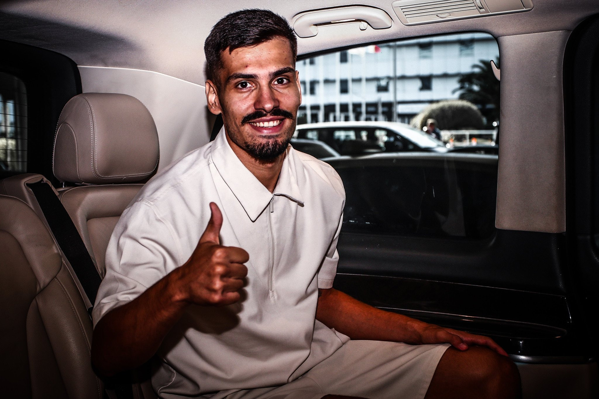 Έφτασε Αθήνα ο Πάντοβιτς - «Πολύ μεγάλη ομάδα ο Παναθηναϊκός - Έχω υψηλούς στόχους»