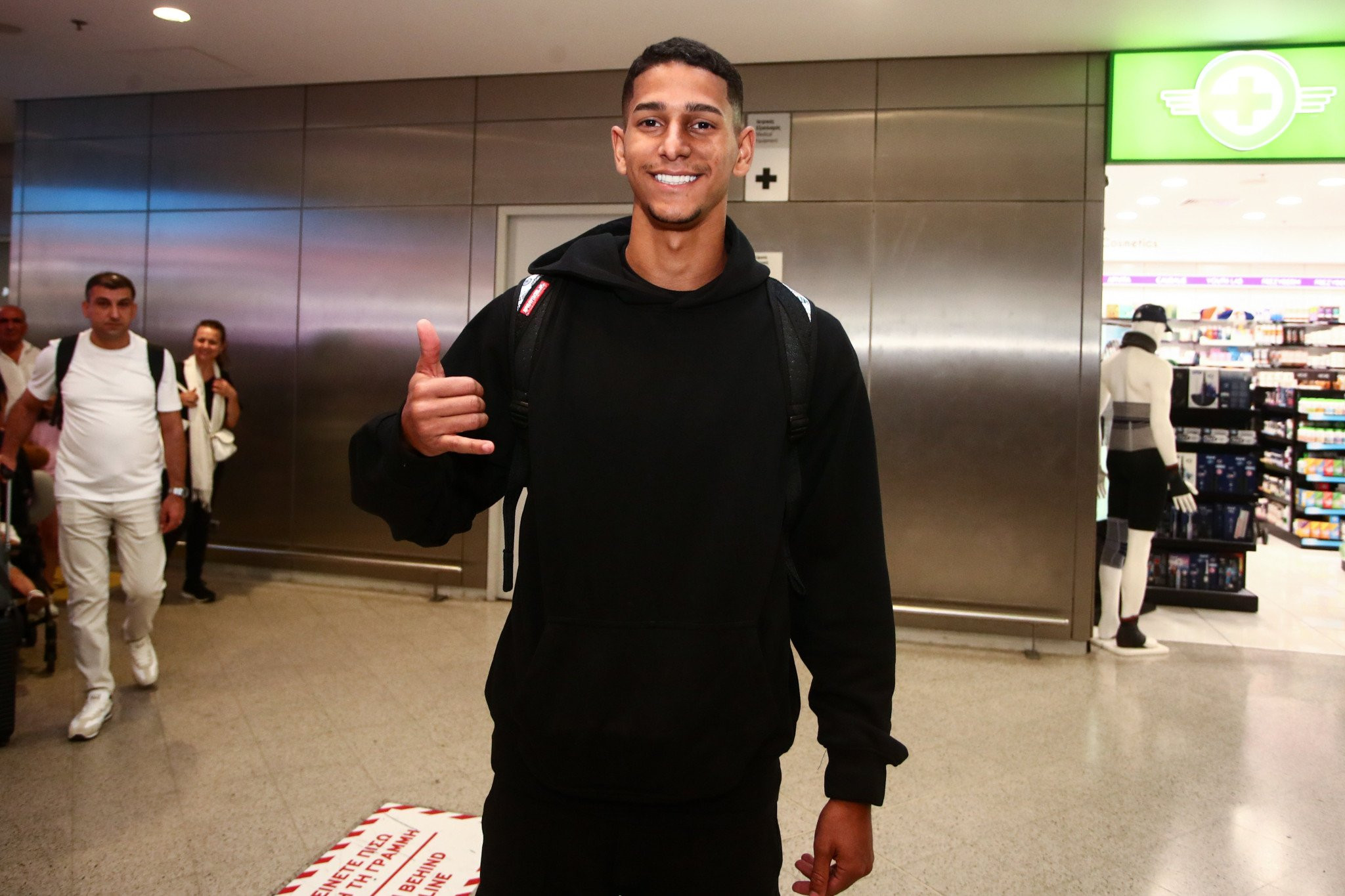 Μάντσα: «Θέλω να κατακτήσω τίτλους με τον Ολυμπιακό - Αυτά θα φέρω στον αγωνιστικό χώρο»