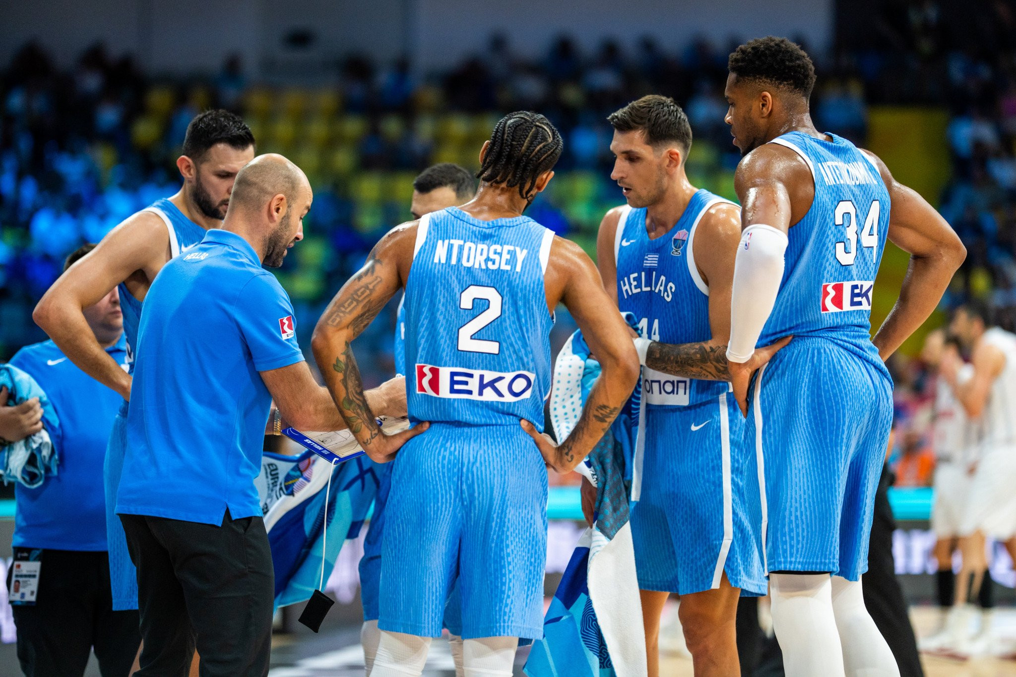 Το φυλαχτό της άμυνας δείχνει το δρόμο για τα νοκ-άουτ