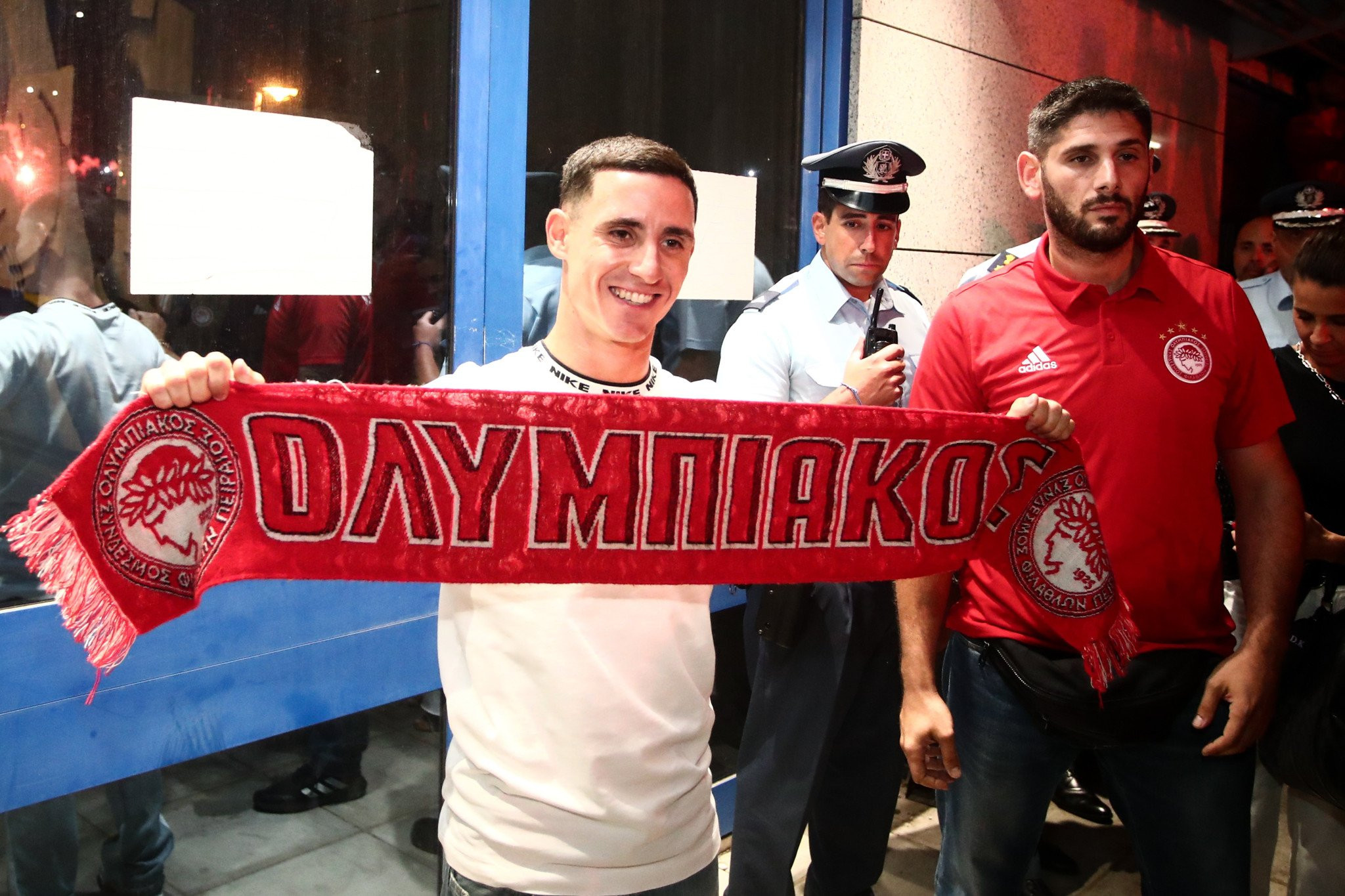 Ποντένσε: «Θέλω να μείνω για πάντα στον Ολυμπιακό - Δεν θα ήθελα να είμαι πουθενά αλλού»