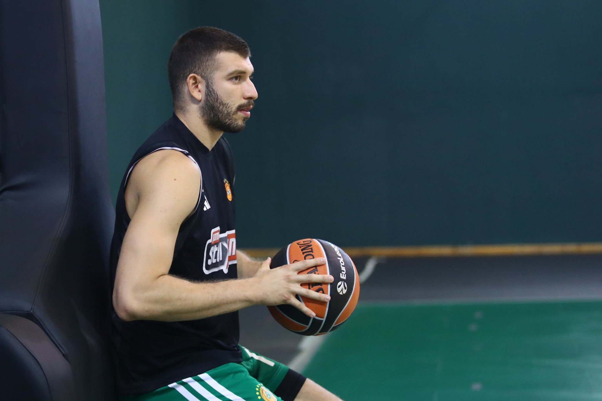 Ρογκαβόπουλος: «Περήφανος που είμαι εδώ - Ιδιαίτερη πρόκληση για μένα»