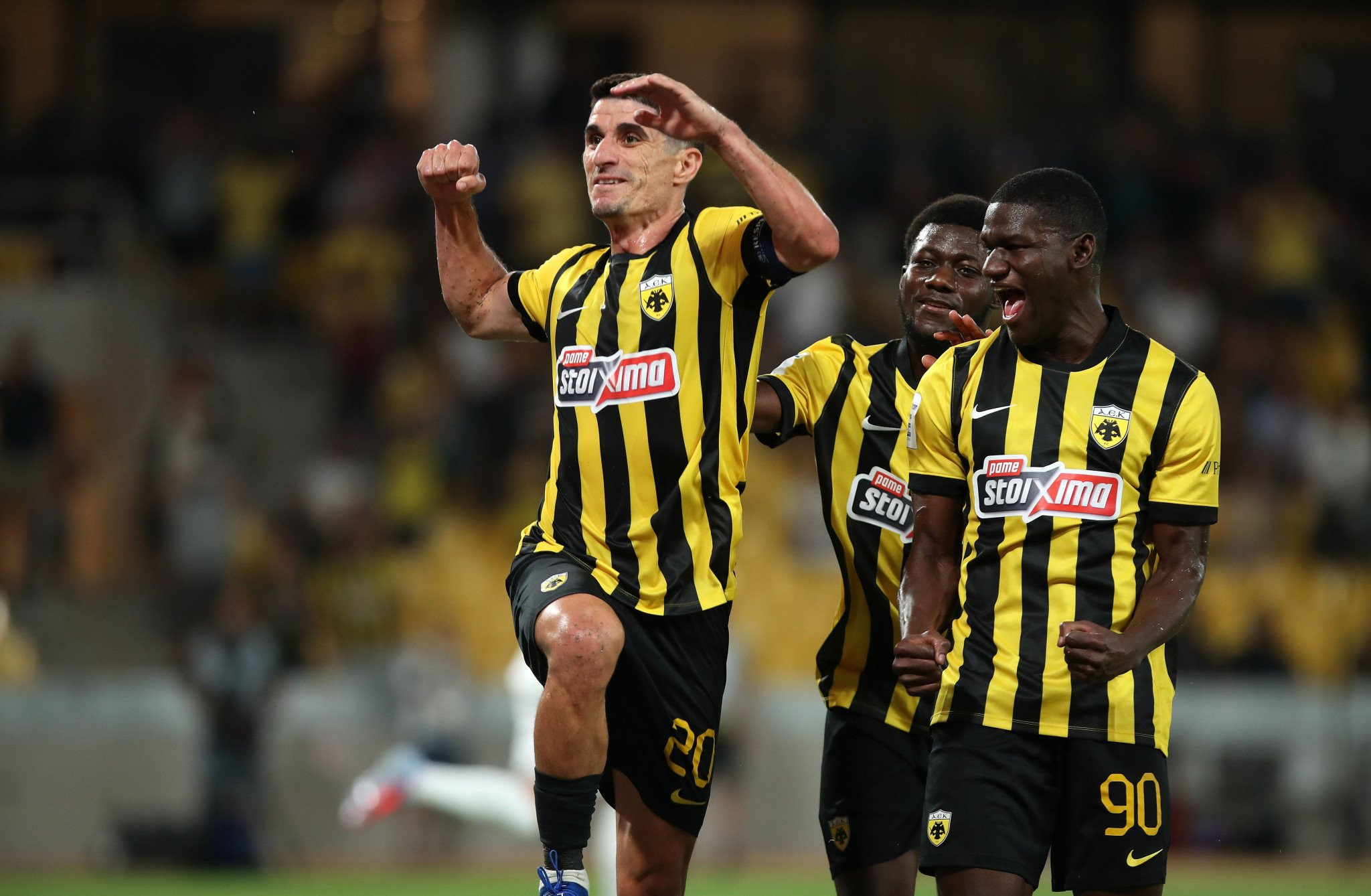 Ο Μάνταλος σκόραρε σε 11η διαδοχική σεζόν στη Super League με την ΑΕΚ