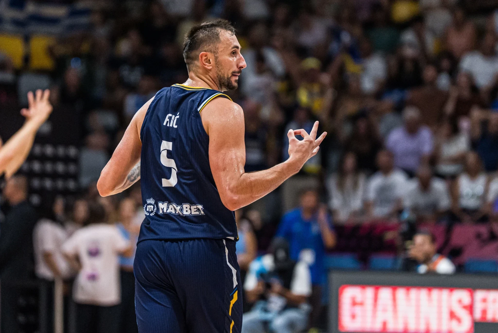 Ο Έντιν Άτιτς στο Athletiko: «Η νίκη κόντρα στην Ελλάδα ίσως η μεγαλύτερη των τελευταίων ετών για τη Βοσνία»